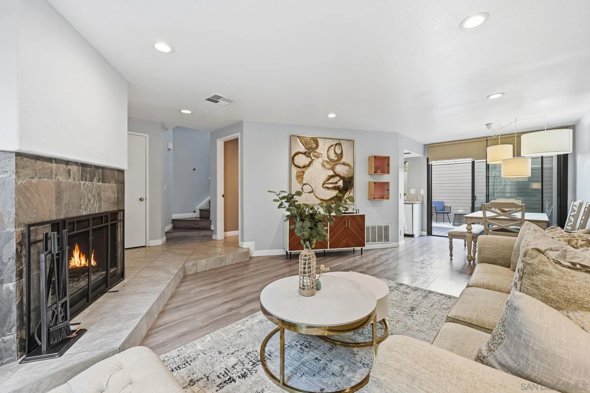 https://cdn.realtyfeed.com/cdn/127/250041770/bb6fcea54eb96081994b81b1d44b3d3c.webp