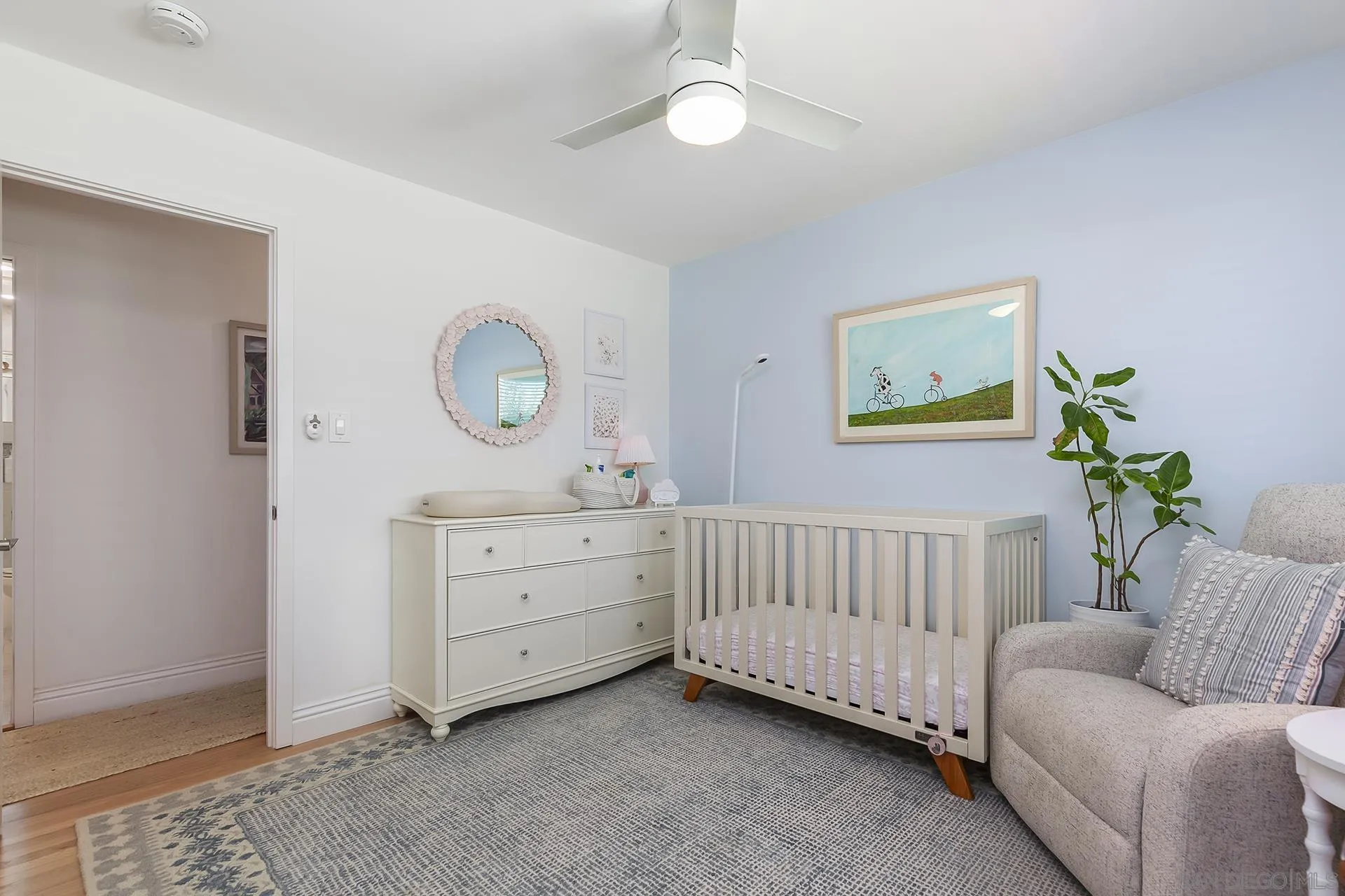 https://cdn.realtyfeed.com/cdn/127/250041784/eb6345c0647bf6f906687e86f8a92c74.webp