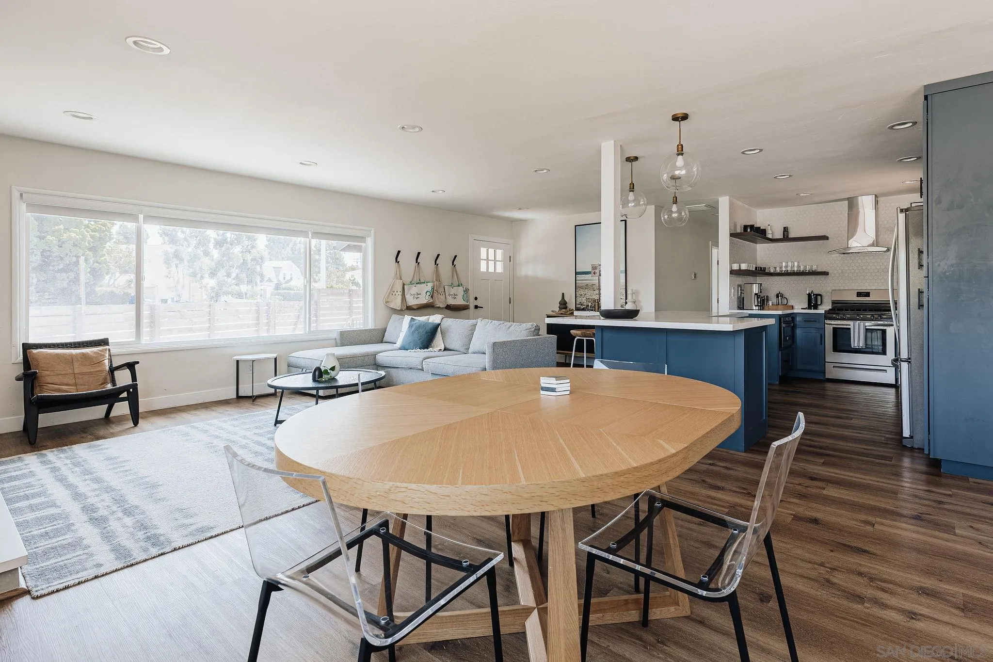 https://cdn.realtyfeed.com/cdn/127/250041785/3e86e0dc6fa2029b1005527e8beaa7a7.webp