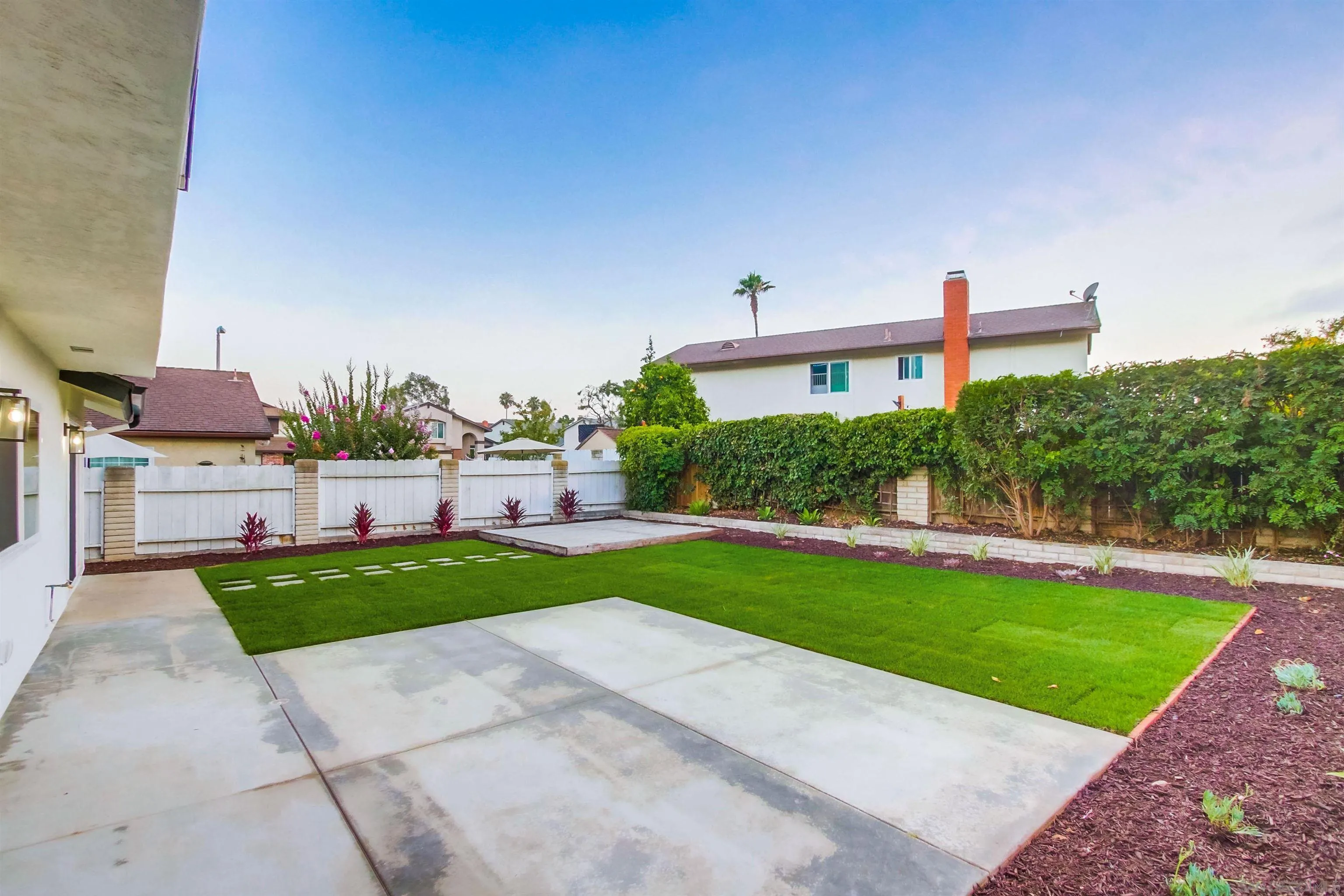 https://cdn.realtyfeed.com/cdn/127/250041790/38d71ffe4dd78ca0a4f714833a3190f0.webp