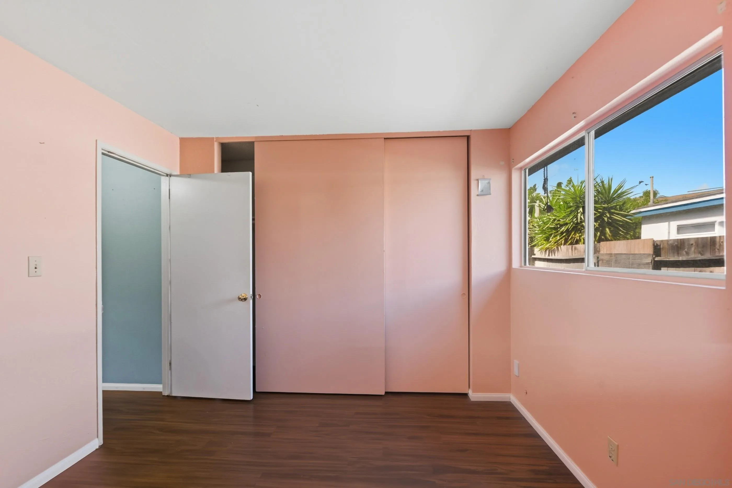 https://cdn.realtyfeed.com/cdn/127/250041793/5cd22e58c3e2cf4045a553d40a3be6e3.webp