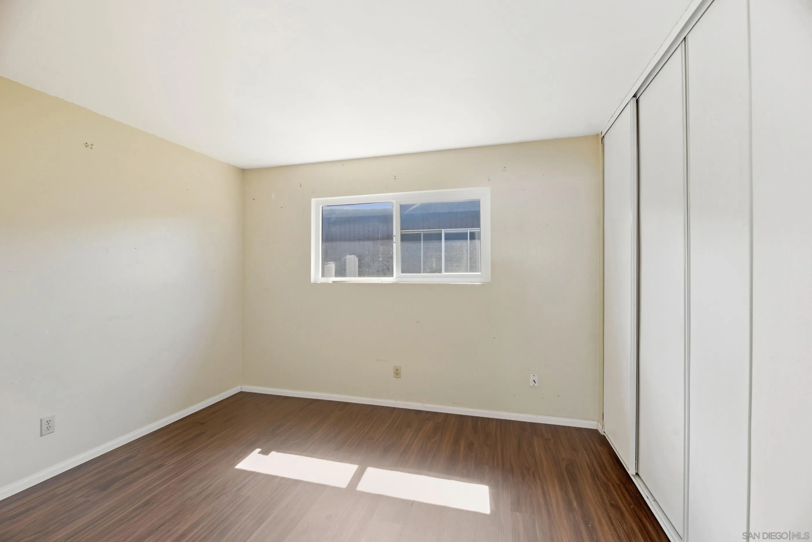 https://cdn.realtyfeed.com/cdn/127/250041793/61f4a2ab2c4bbf857cf1b36e4367f1cf.webp
