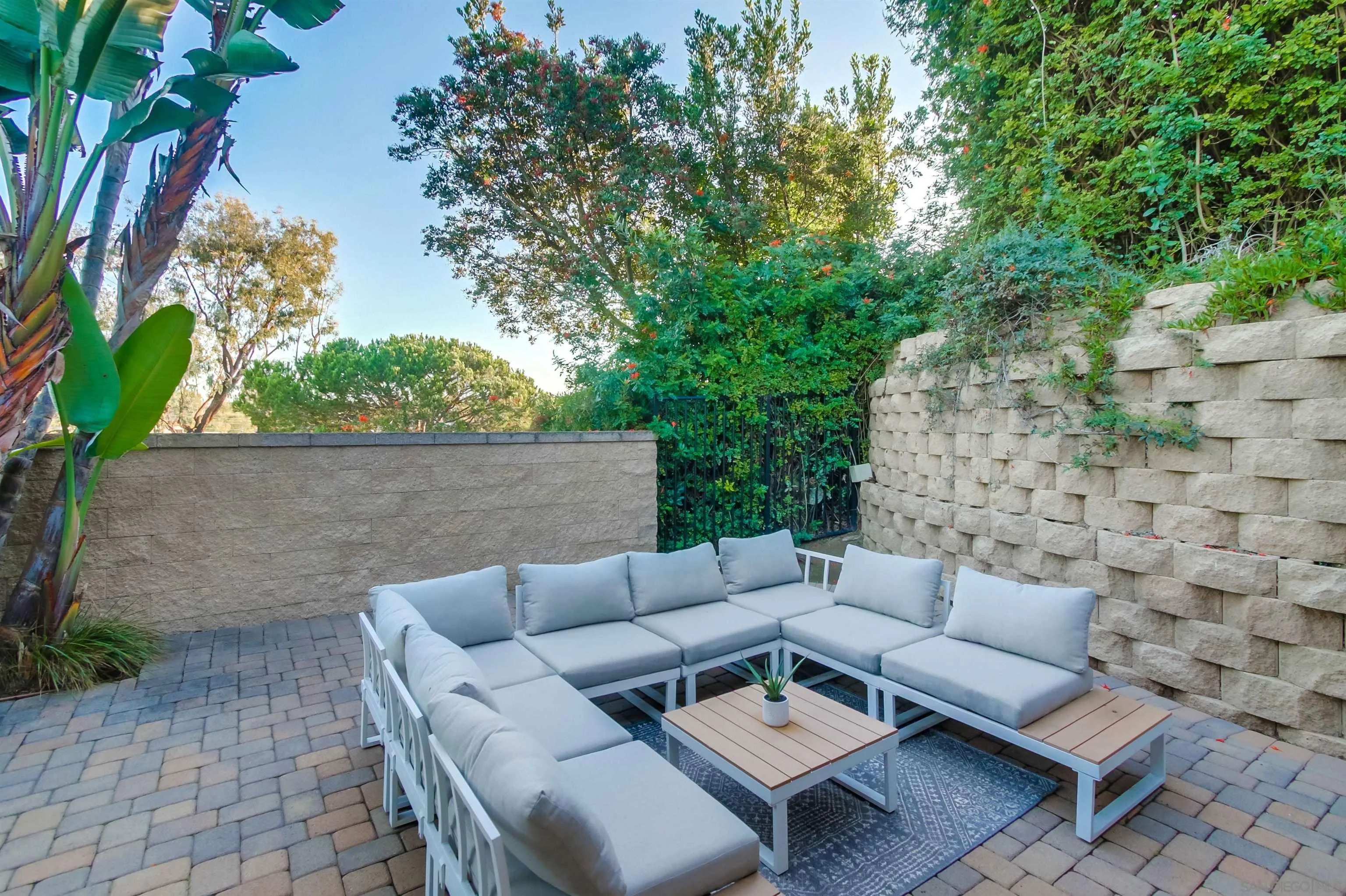 https://cdn.realtyfeed.com/cdn/127/250041795/2b973e6f72417e3044c1a1a120a04e5e.webp