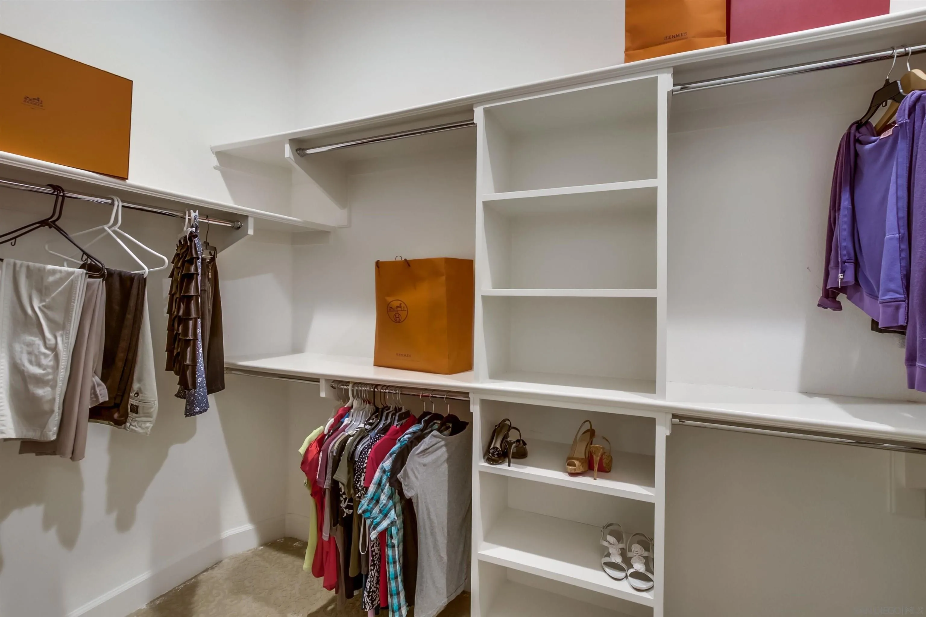 https://cdn.realtyfeed.com/cdn/127/250041795/b36037e15ccffcd271d4b424a758ea26.webp