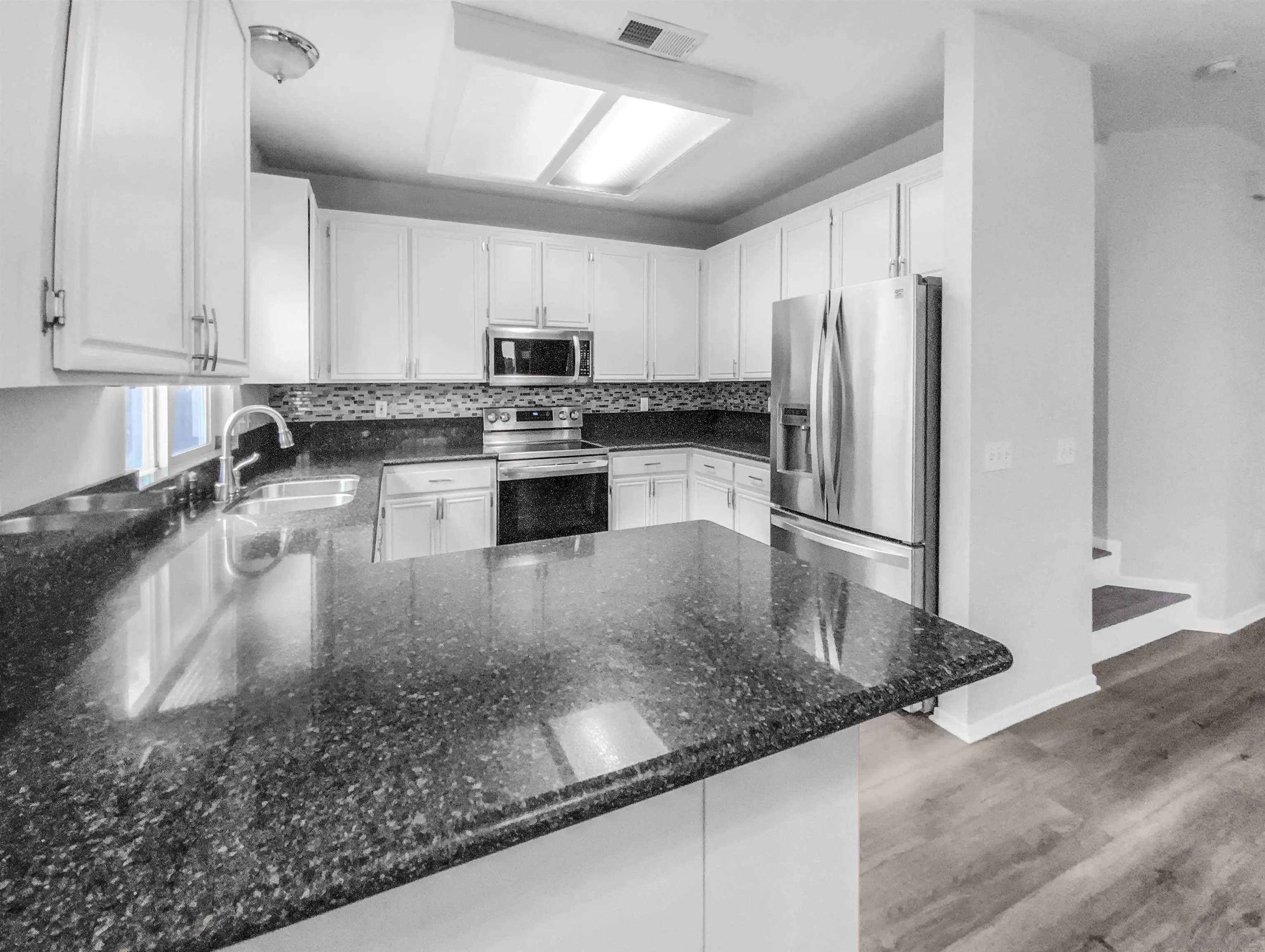 https://cdn.realtyfeed.com/cdn/127/250041797/94e9c76acf436e295671259cb9cd59e2.webp