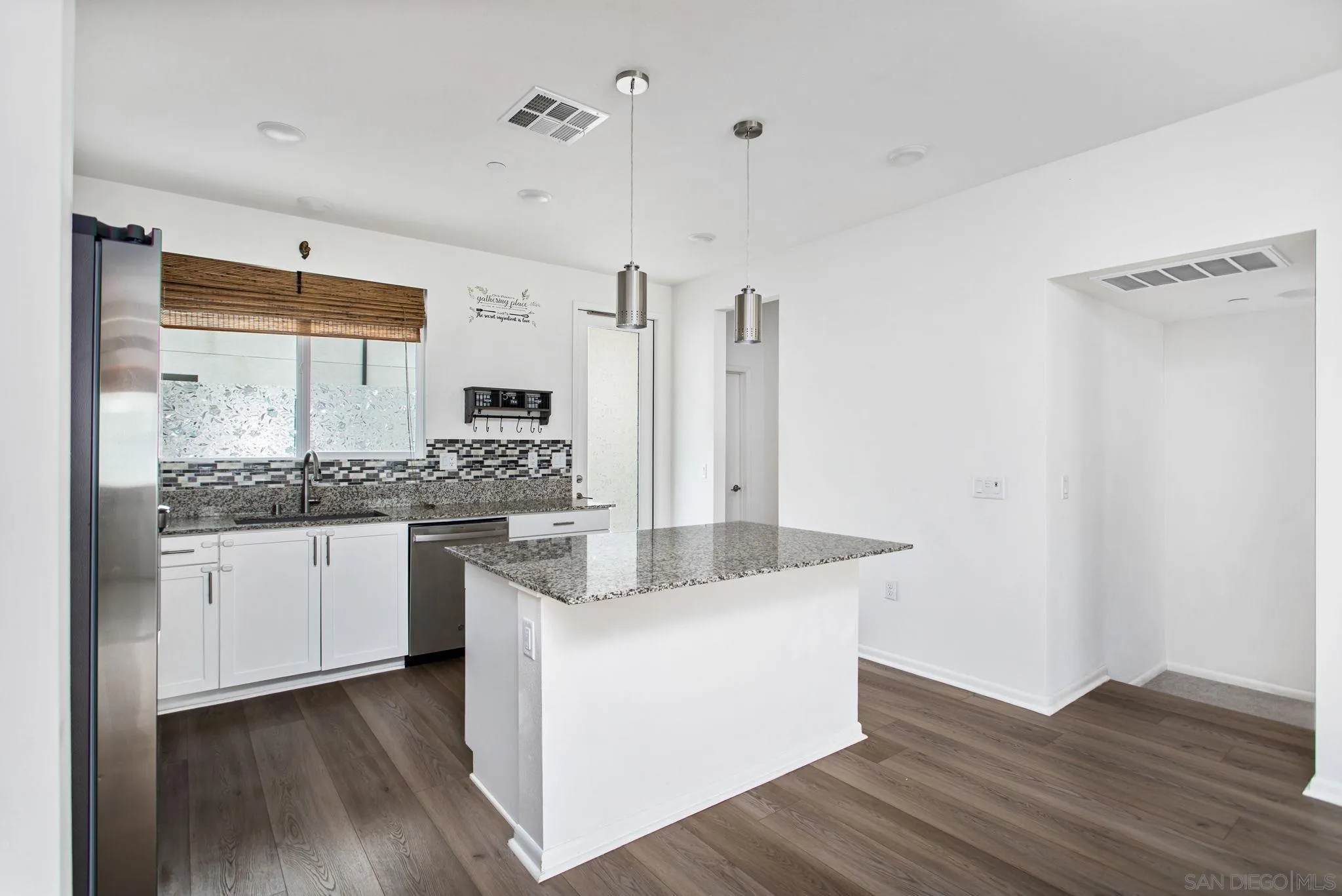 Photo #6: 250041801 Listing 