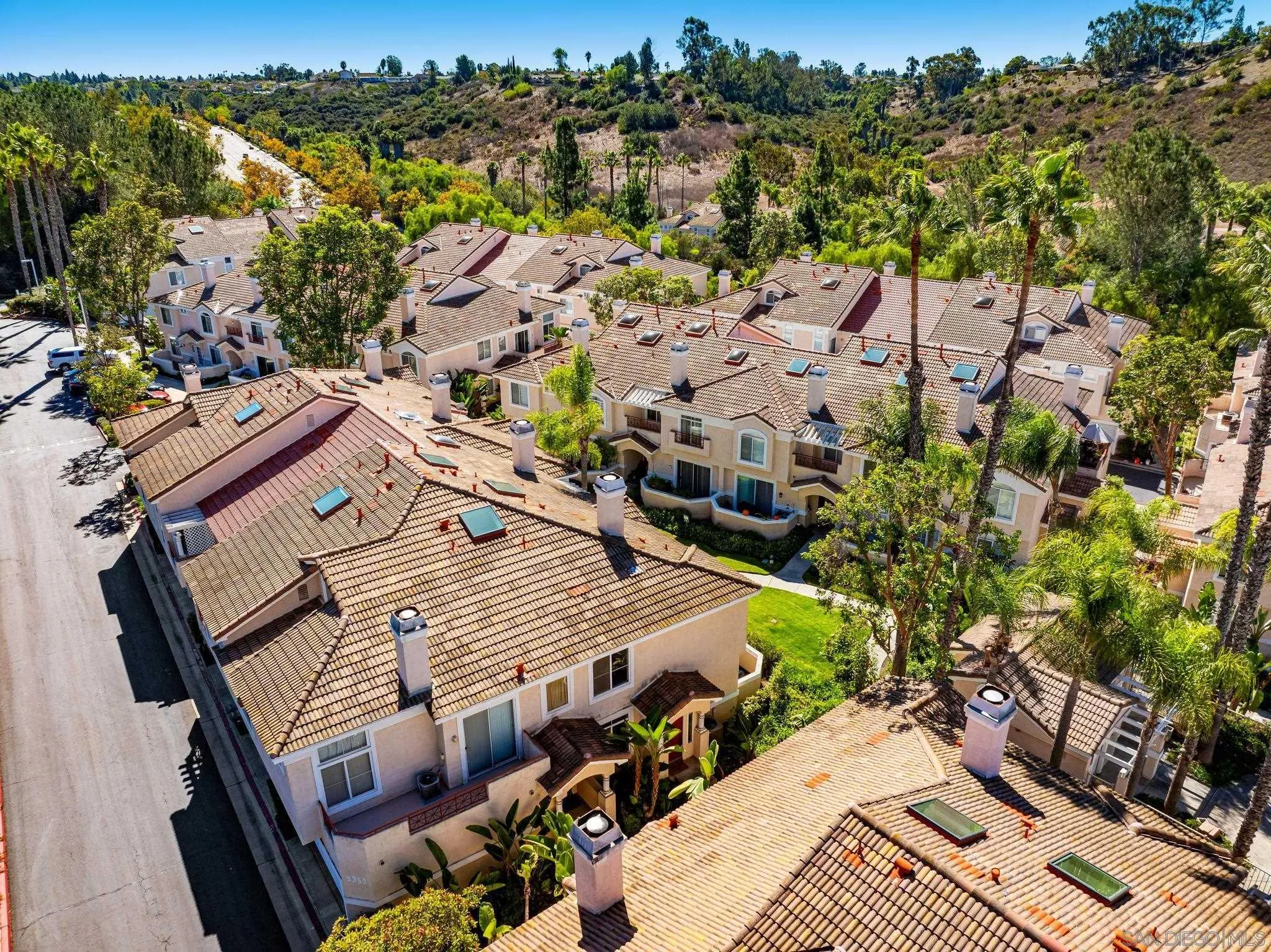 https://cdn.realtyfeed.com/cdn/127/250041808/323a9d8aaa4a834b3bb1337280dca445.webp