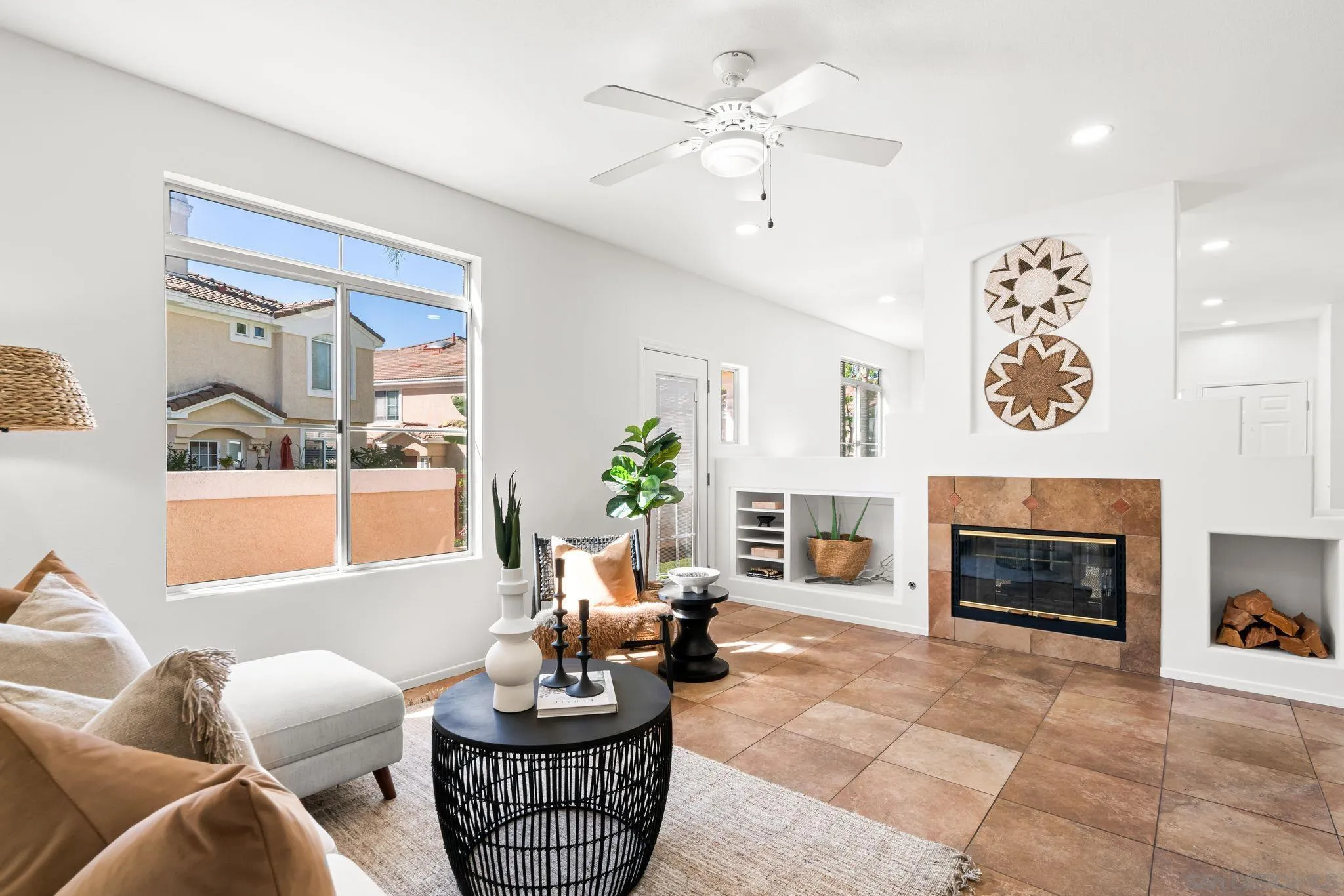https://cdn.realtyfeed.com/cdn/127/250041808/cfa7accd733c8e748d832e8b107b0b22.webp