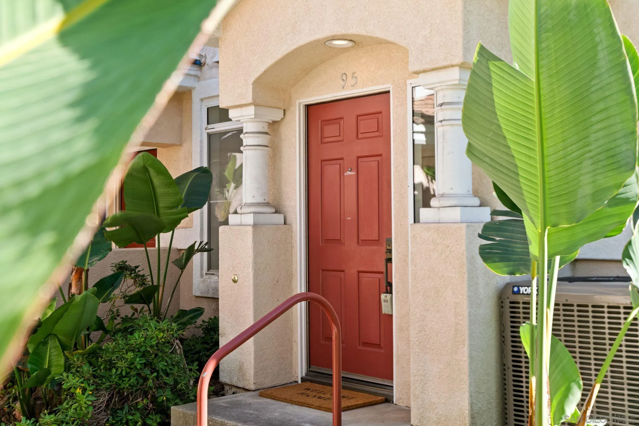 https://cdn.realtyfeed.com/cdn/127/250041808/df40f23f71d0c454c5cfaf8047b9c6e8.webp