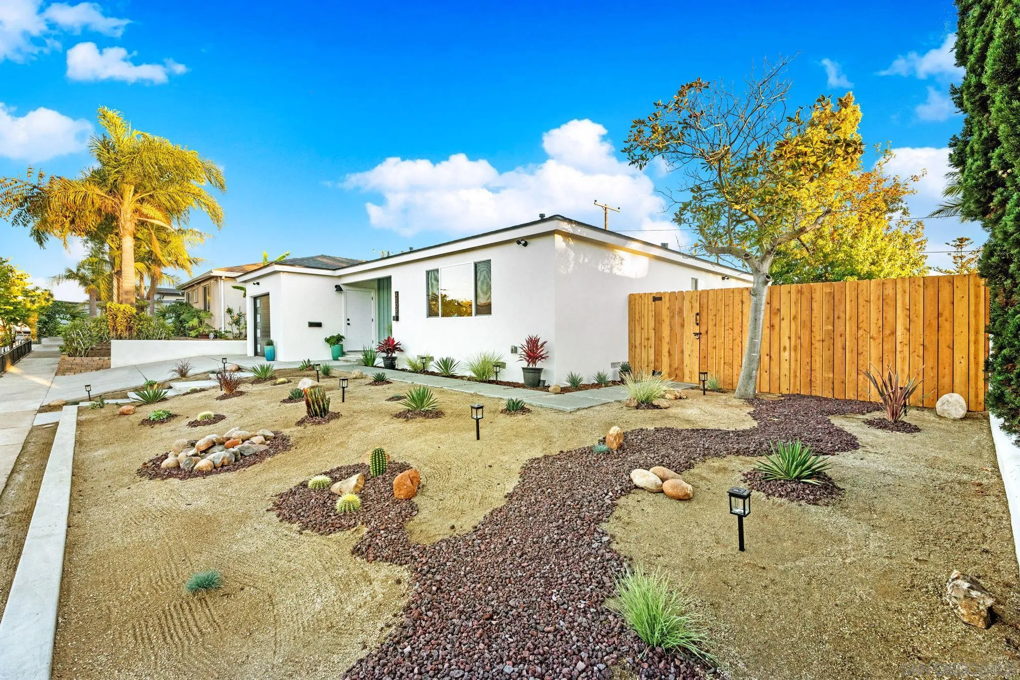 https://cdn.realtyfeed.com/cdn/127/250041810/eb8047fd378199e0f738d874b8ba9c0a.webp