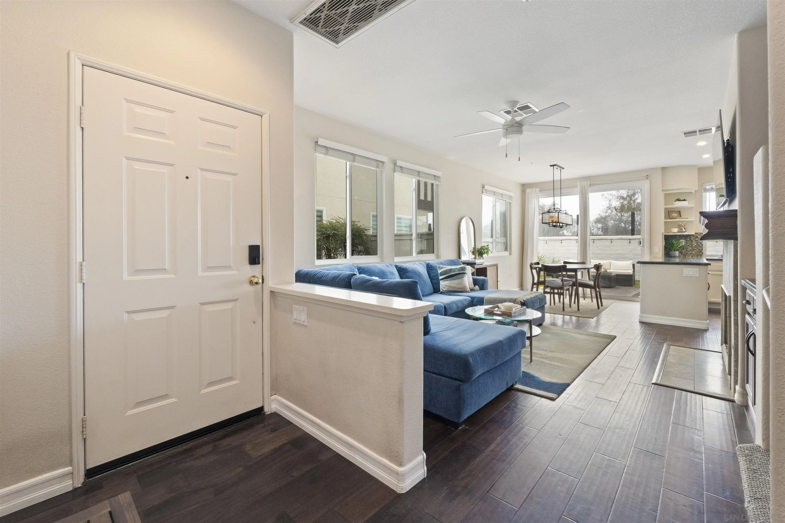 https://cdn.realtyfeed.com/cdn/127/250041812/2fb51b33e6c5d567bb3a1f5cd955e401.webp