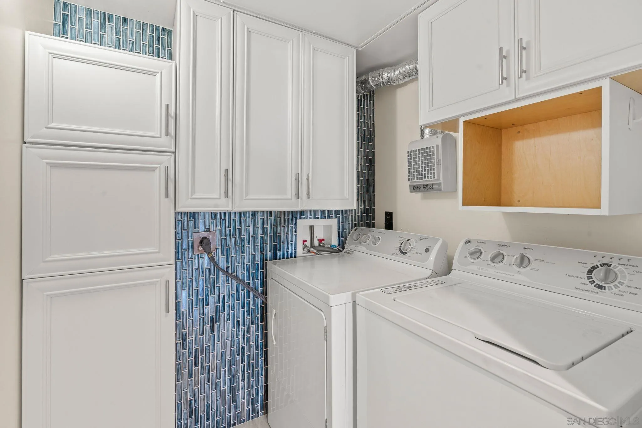 https://cdn.realtyfeed.com/cdn/127/250041813/d39b75db18452886d4be3926c4176293.webp