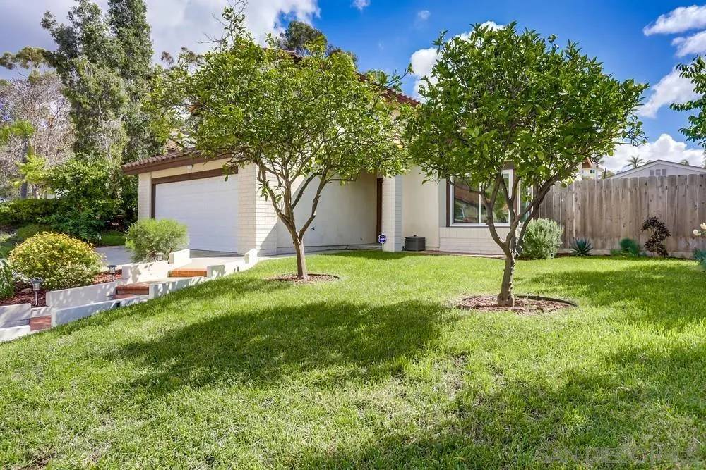 https://cdn.realtyfeed.com/cdn/127/250041814/7f316980f6f3a62eff97786e1256f461.webp