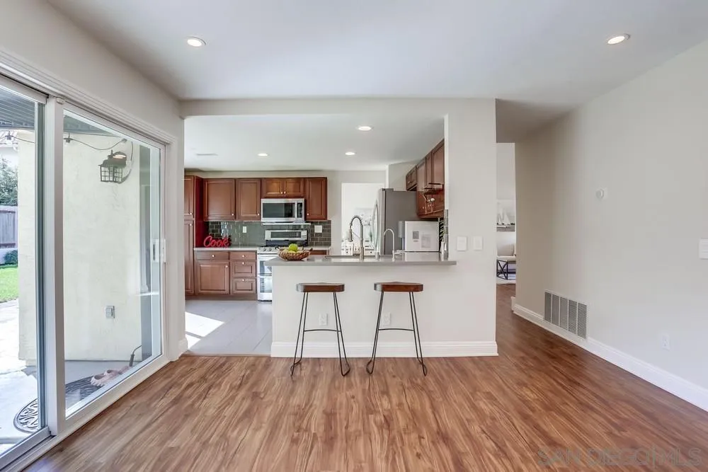 https://cdn.realtyfeed.com/cdn/127/250041814/b2804529d29876056f7f2390c1ed17f4.webp