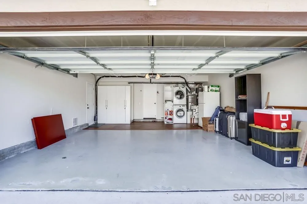 https://cdn.realtyfeed.com/cdn/127/250041814/ca32773e76a8f7030a1f17e134ee92ac.webp