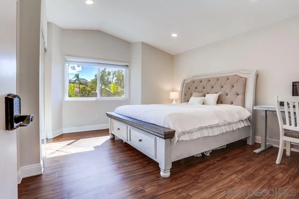 https://cdn.realtyfeed.com/cdn/127/250041814/d56d699dd1c3b056a411183950eaaf45.webp