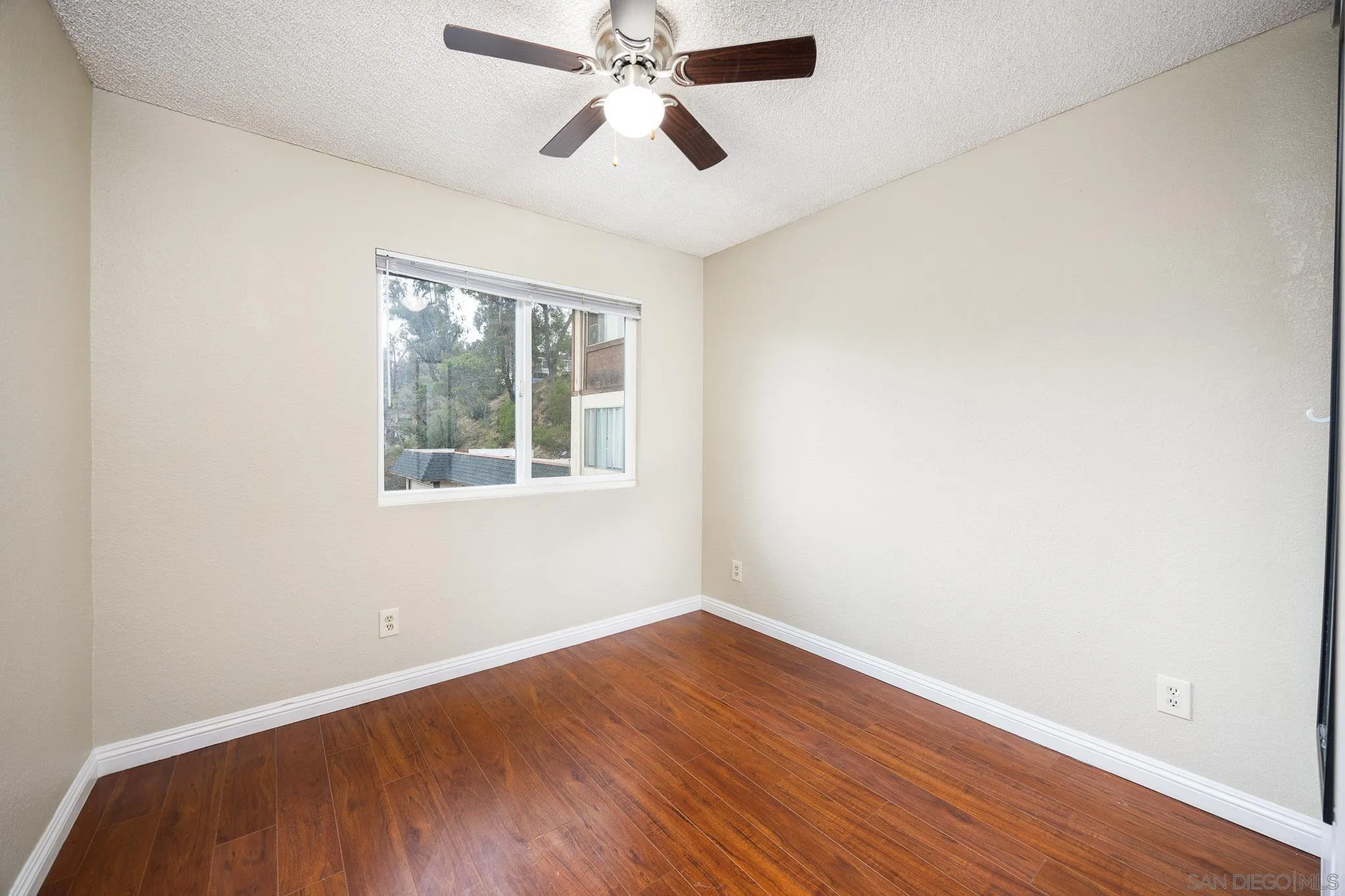 Photo #29: 250041818 Listing: Photo #29