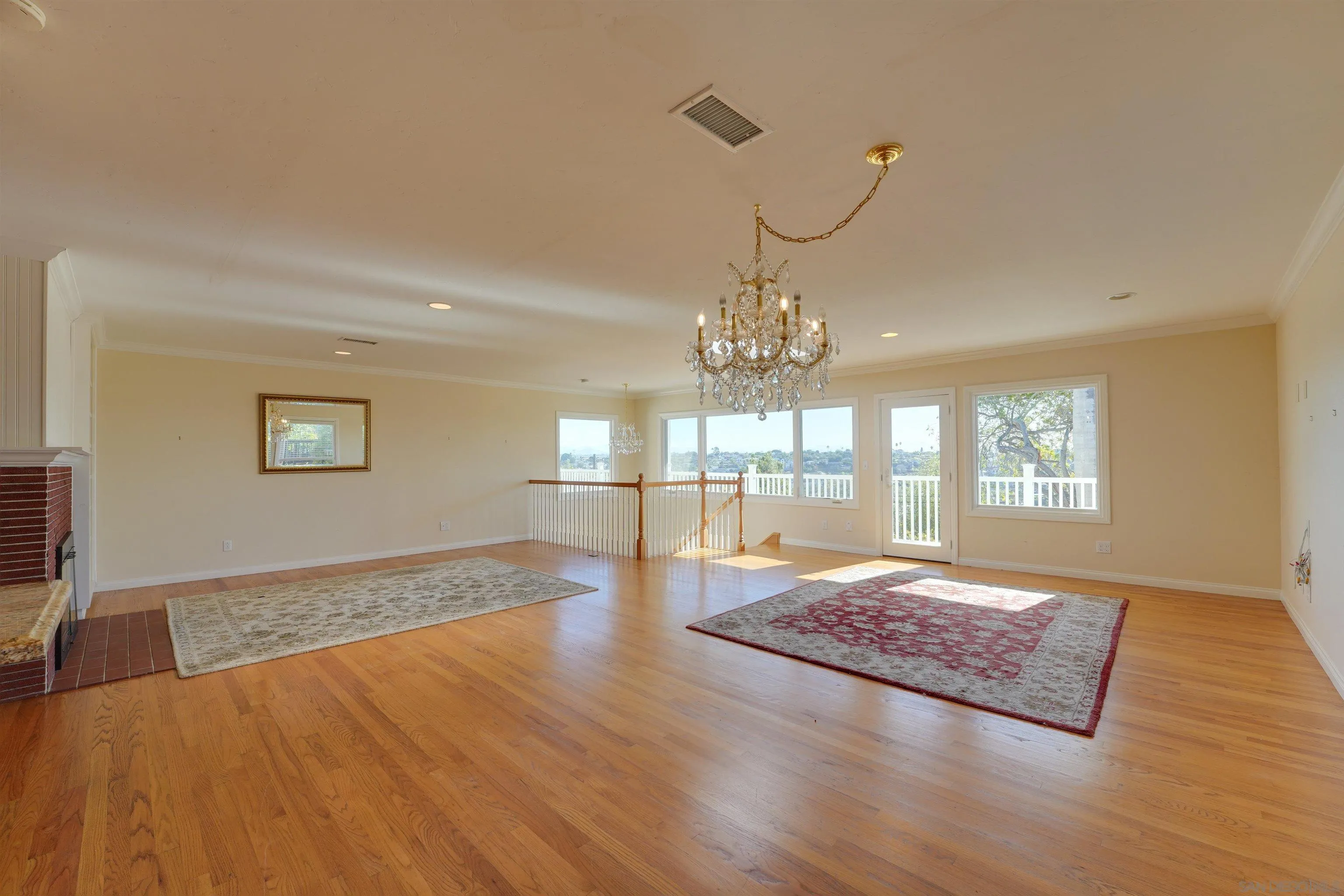 https://cdn.realtyfeed.com/cdn/127/250041819/1b36b2c83f320dbf8b0e8aa59d8c0ef3.webp