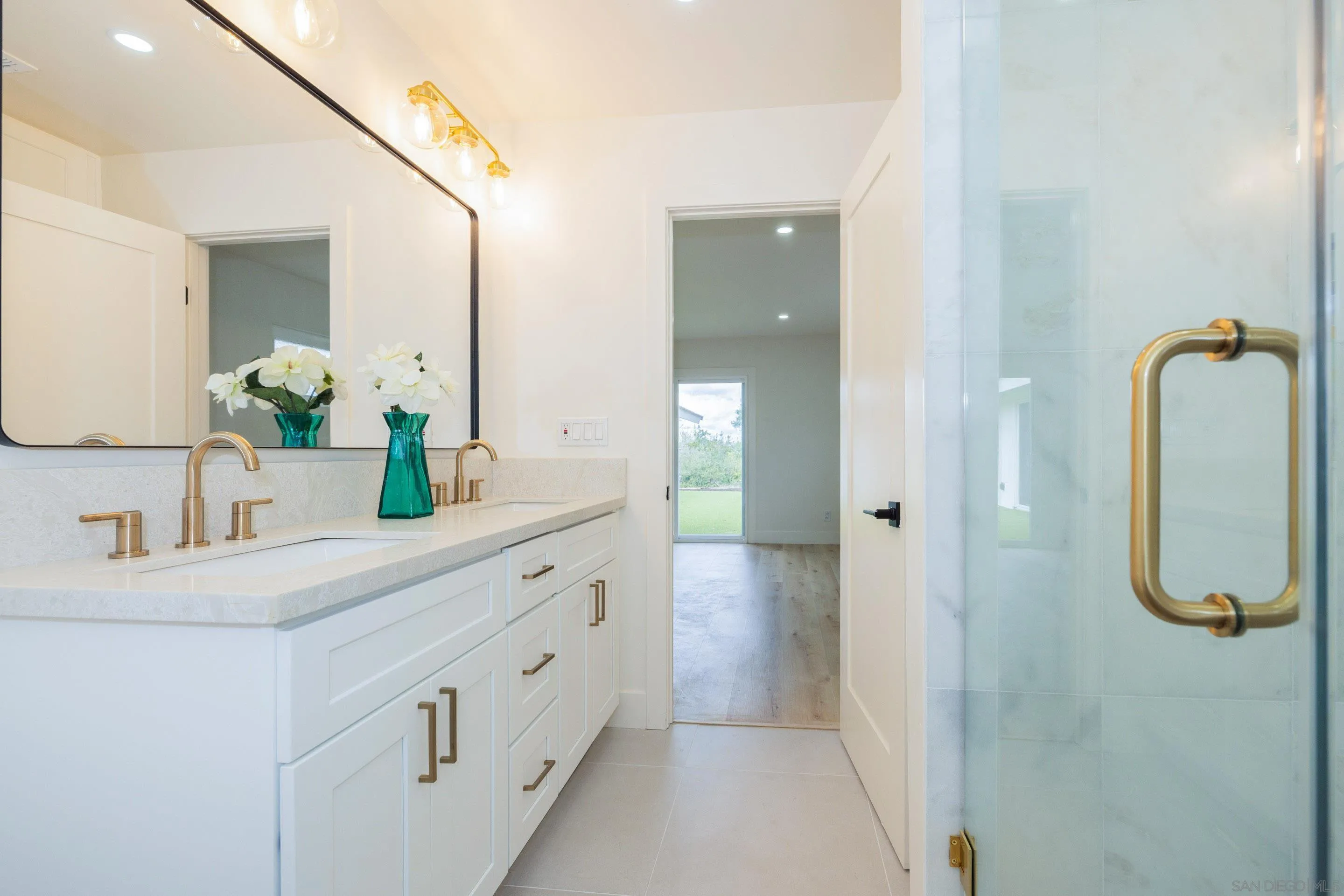 https://cdn.realtyfeed.com/cdn/127/250041822/431ede0dac921f58643d6f7b7caa5ee4.webp
