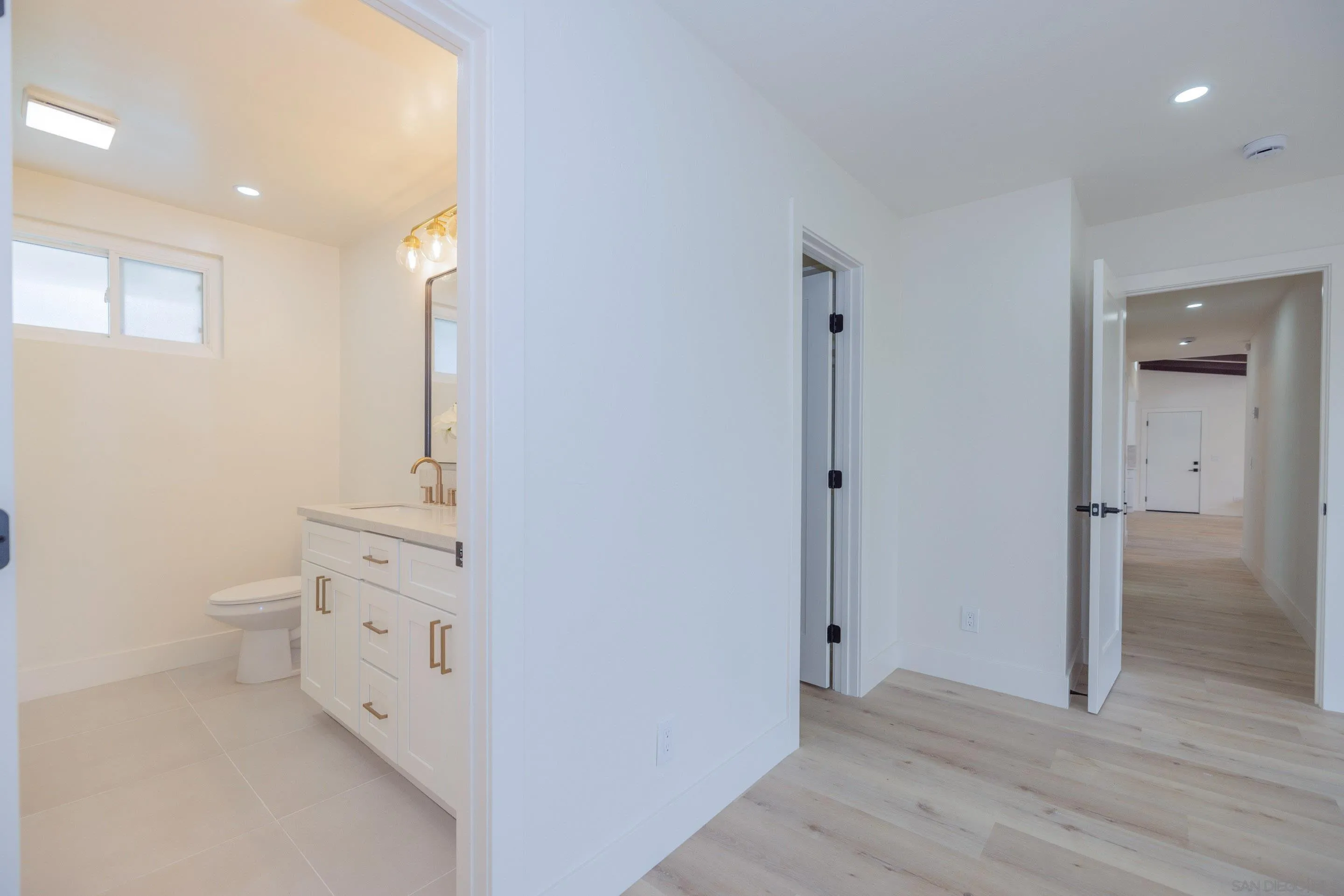 https://cdn.realtyfeed.com/cdn/127/250041822/4f121d45d7fa3cd0abe9617d2713ba4f.webp