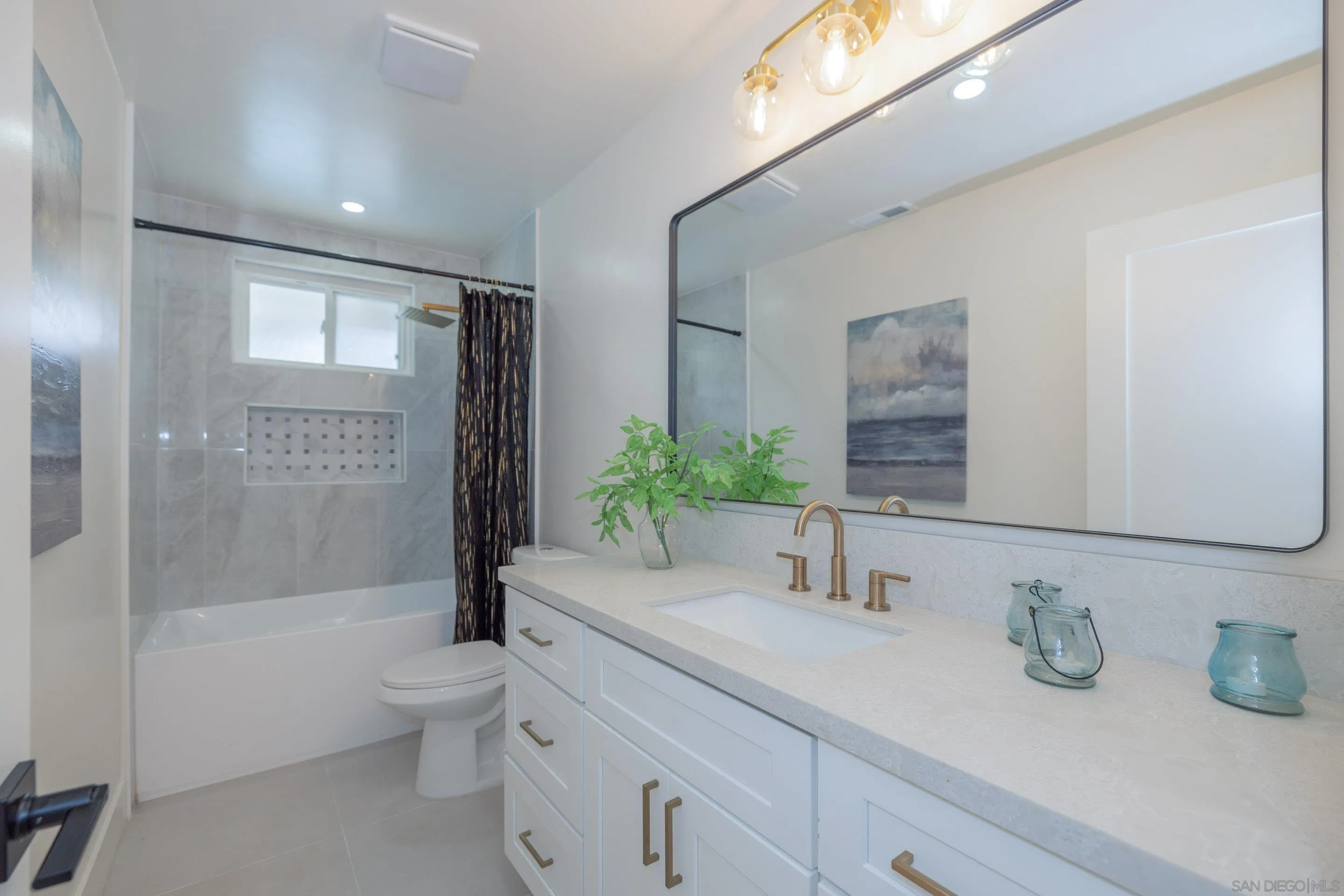 https://cdn.realtyfeed.com/cdn/127/250041822/5c93f8da694928d71da4f6e3d6355322.webp
