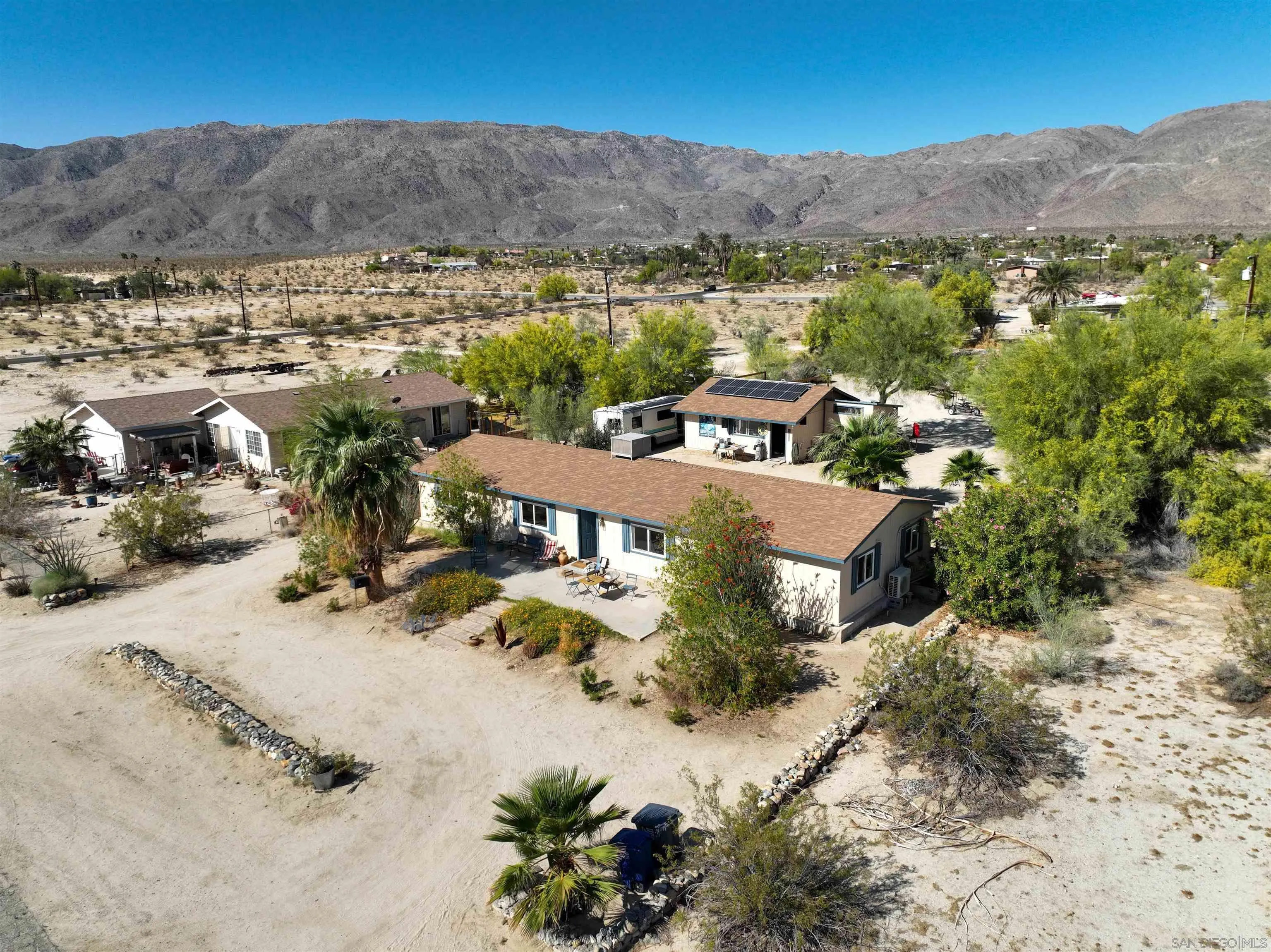 https://cdn.realtyfeed.com/cdn/127/250041827/11776ad7ba36aa7fe57a1cdb16a49f66.webp