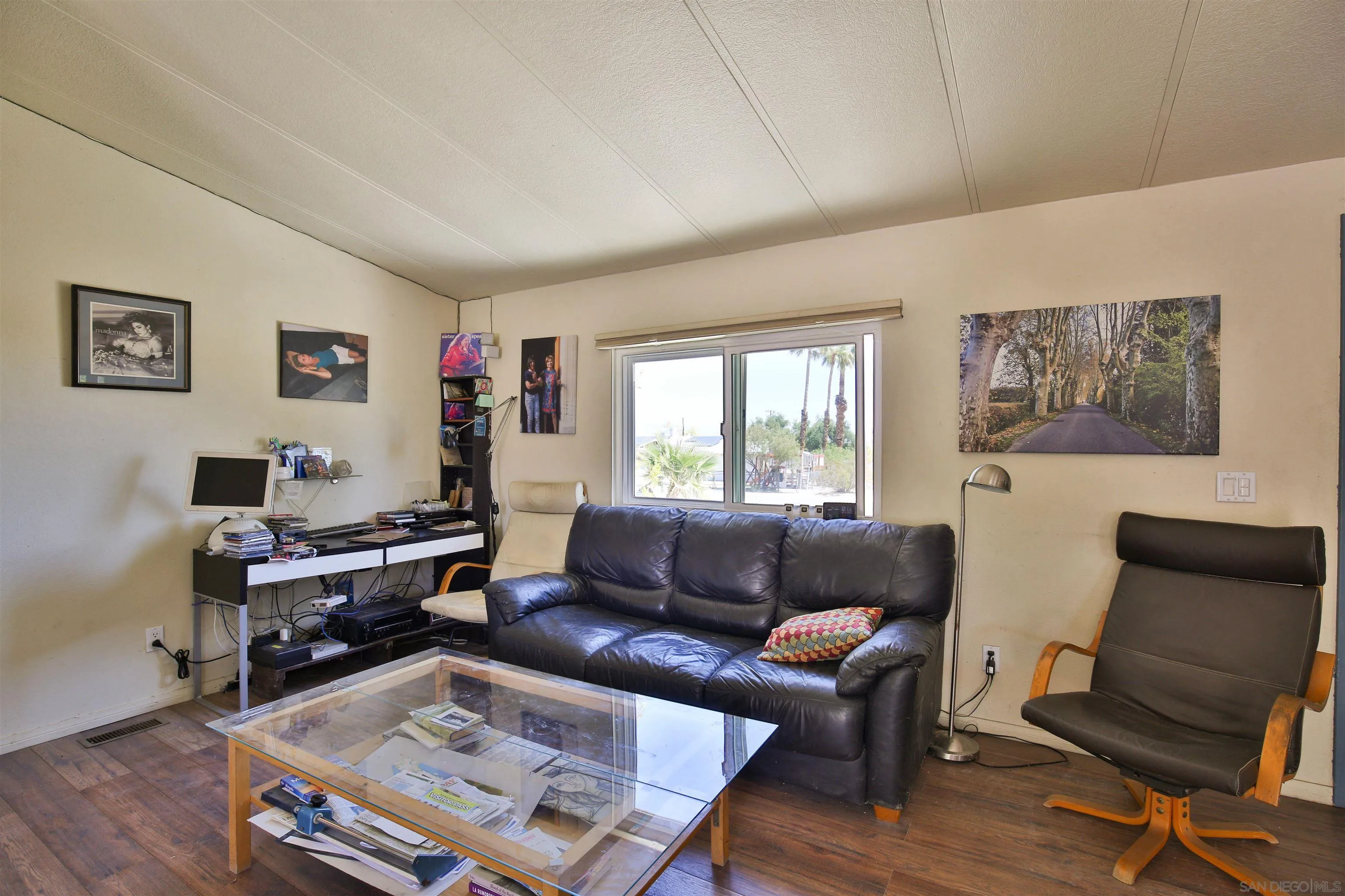 https://cdn.realtyfeed.com/cdn/127/250041827/810963f9cf04273e03bf08debf33c28d.webp