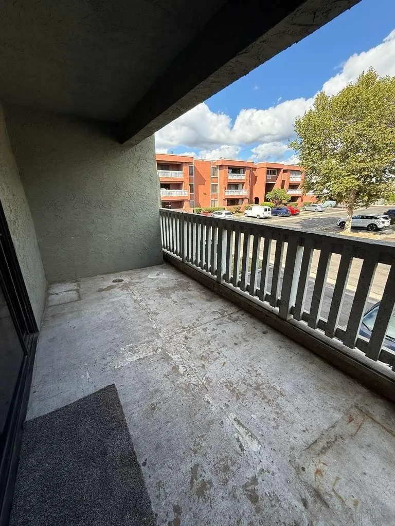https://cdn.realtyfeed.com/cdn/127/250041828/2d560193b15348be7f3ae6a711b0742f.webp