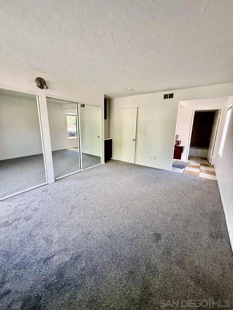 https://cdn.realtyfeed.com/cdn/127/250041828/3aa6f9ca25a64b9d6eb26de7551501d9.webp