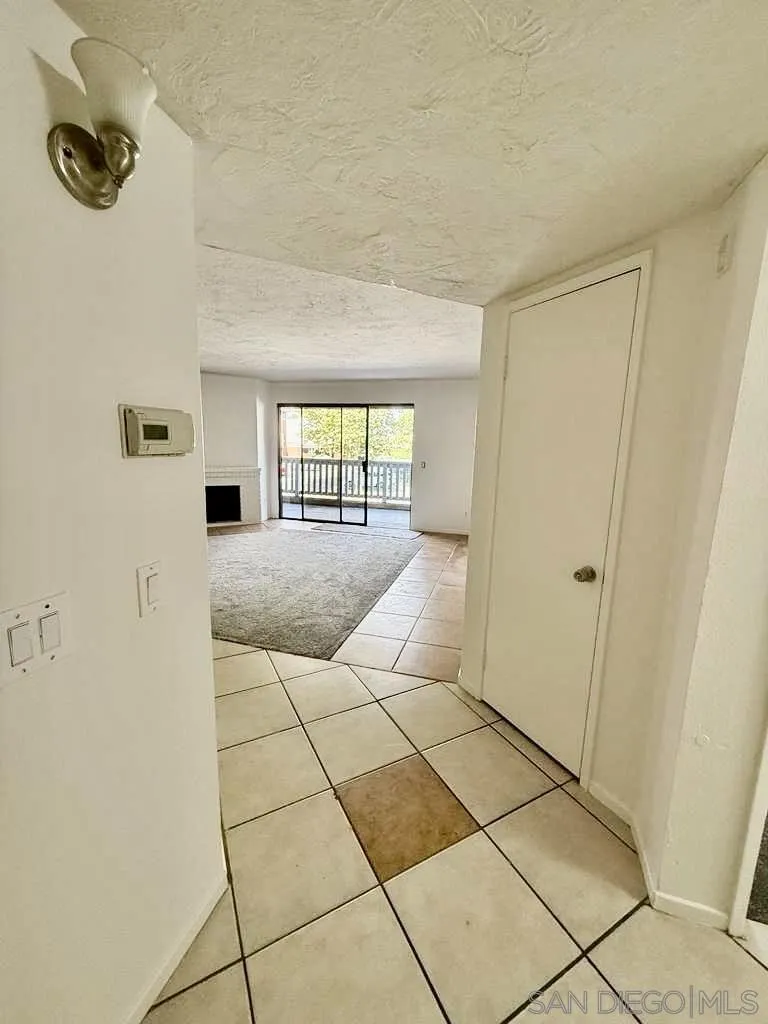 https://cdn.realtyfeed.com/cdn/127/250041828/a0d1c04a771bf492e1cb79a8f6c86090.webp