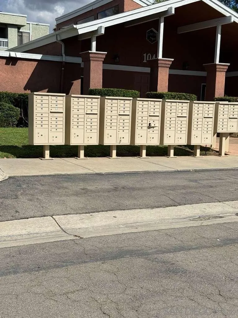 https://cdn.realtyfeed.com/cdn/127/250041828/be7c4671bdaeefa3f92f422decffafbb.webp