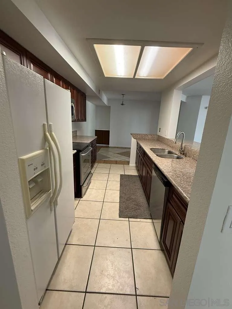 Photo #4: 250041828 Listing 