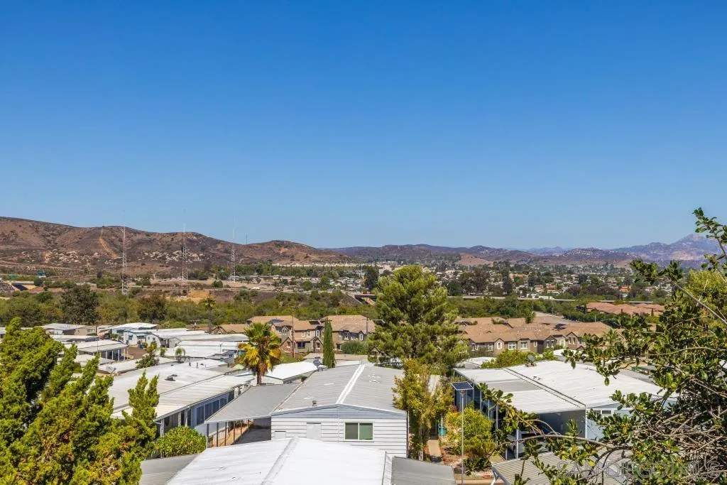 https://cdn.realtyfeed.com/cdn/127/250041829/924a6fe73e83989b85cb3b24c4246838.webp