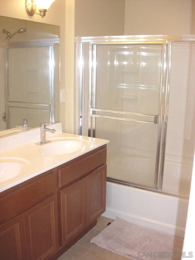 Photo #15: 250041830 Listing: Photo #15