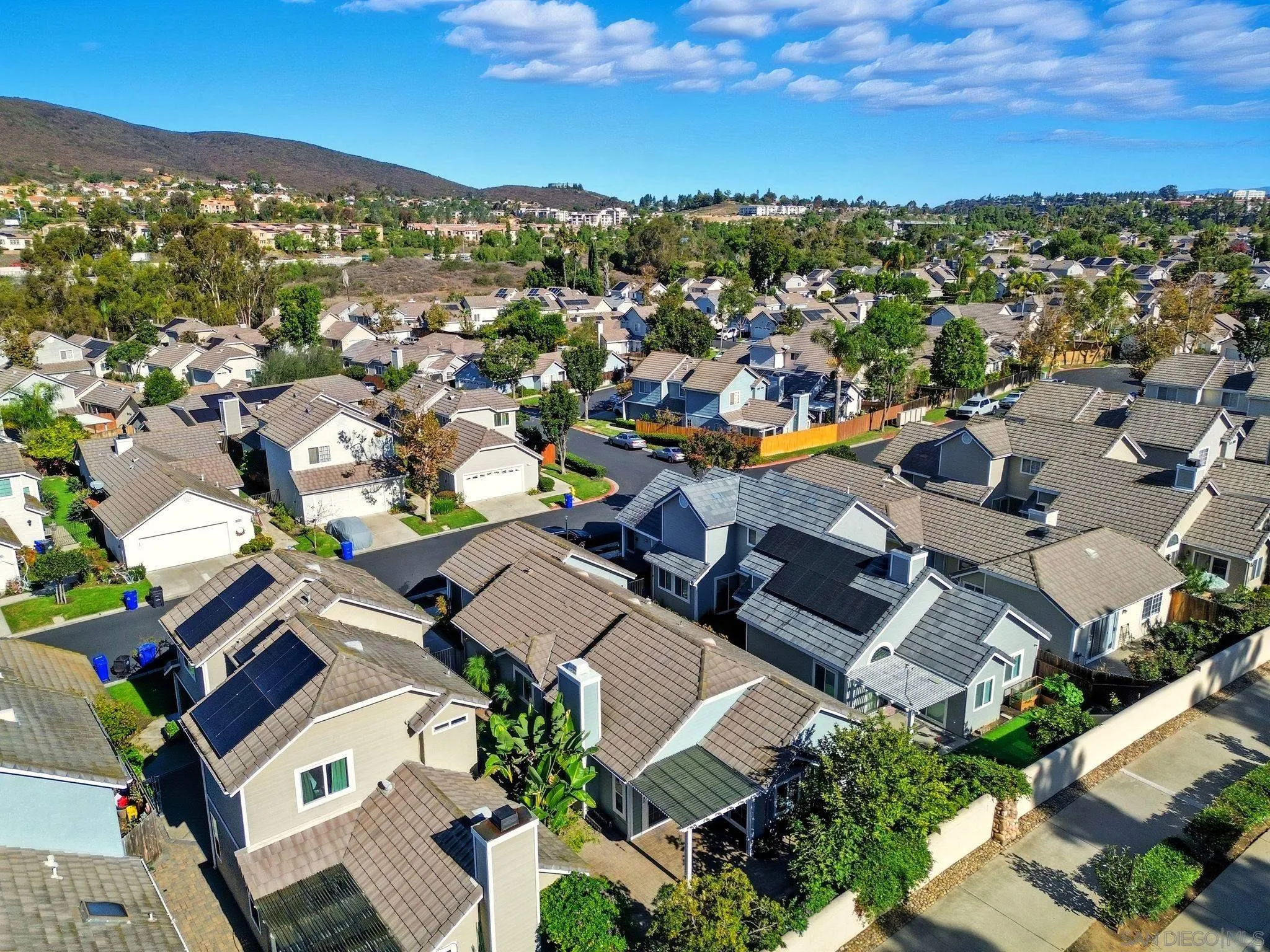 https://cdn.realtyfeed.com/cdn/127/250041831/9b894661181999abccbb8a77f0fb6d59.webp