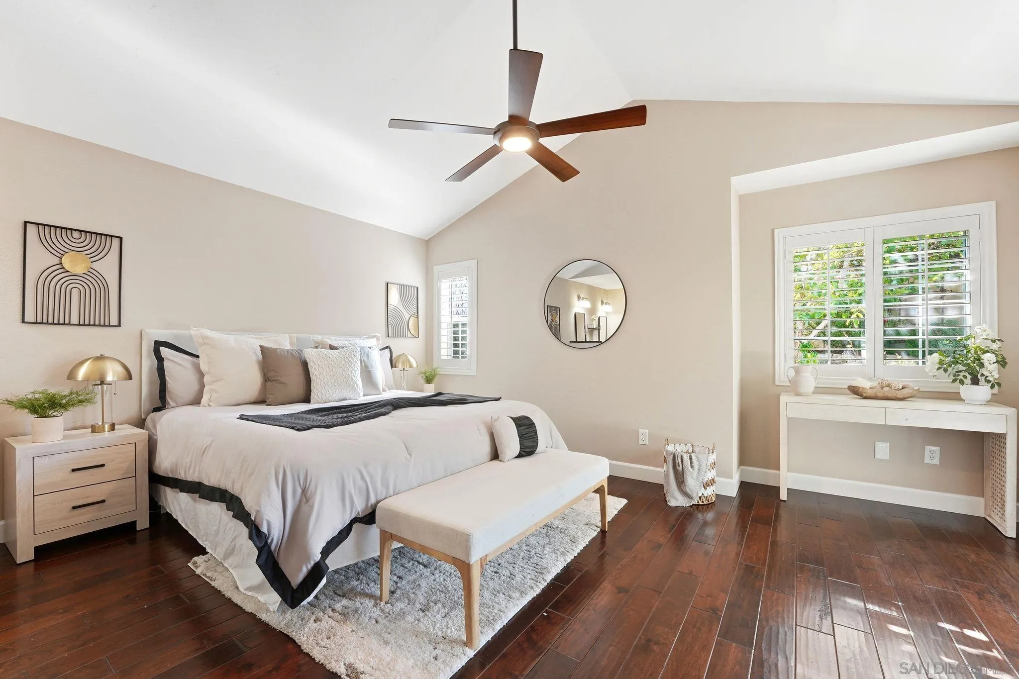 https://cdn.realtyfeed.com/cdn/127/250041831/a37a27da731e473af19b30ca6fc3fd47.webp
