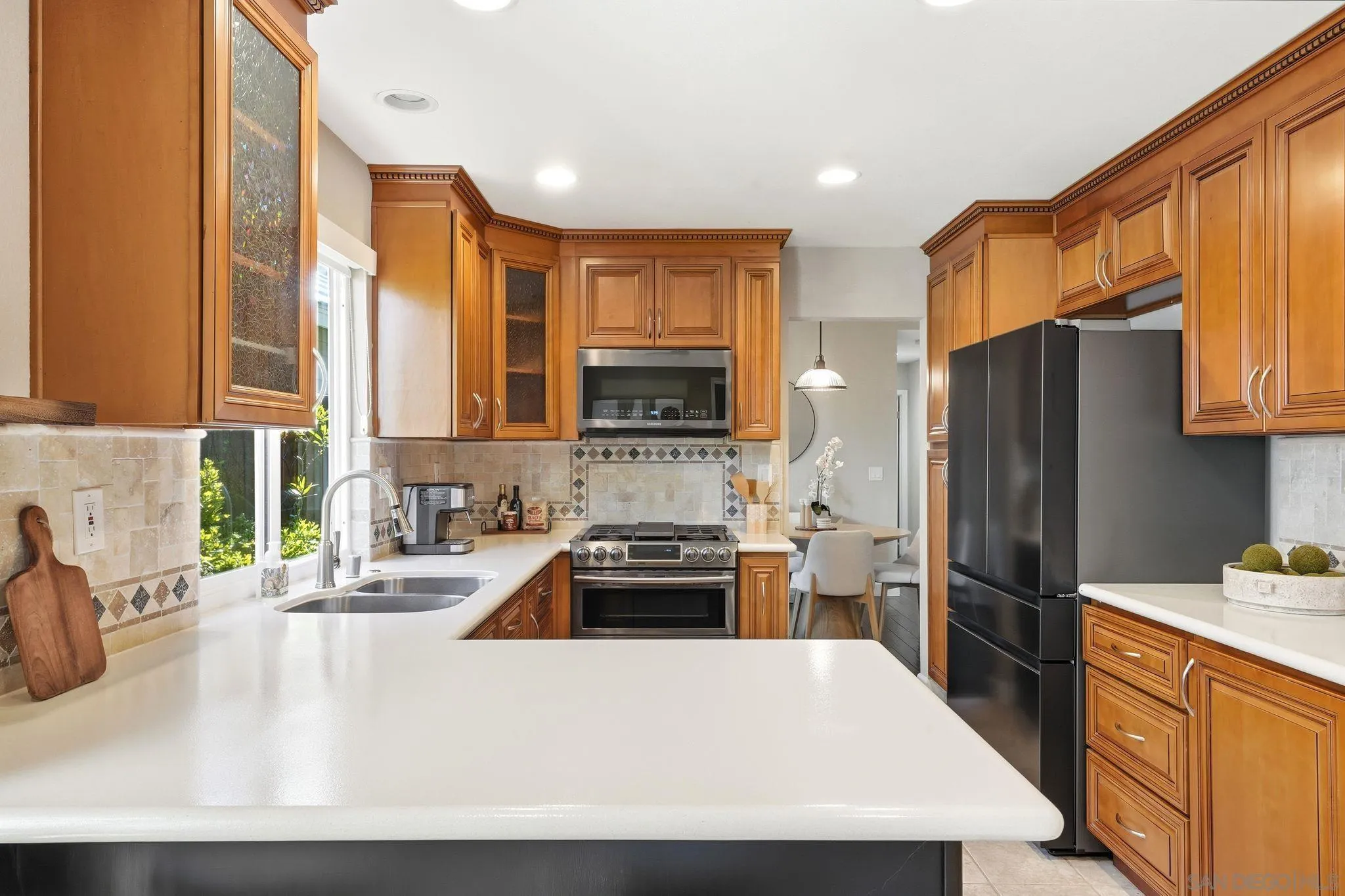https://cdn.realtyfeed.com/cdn/127/250041831/d69b67da455e3be4e9d65220b2f306b8.webp