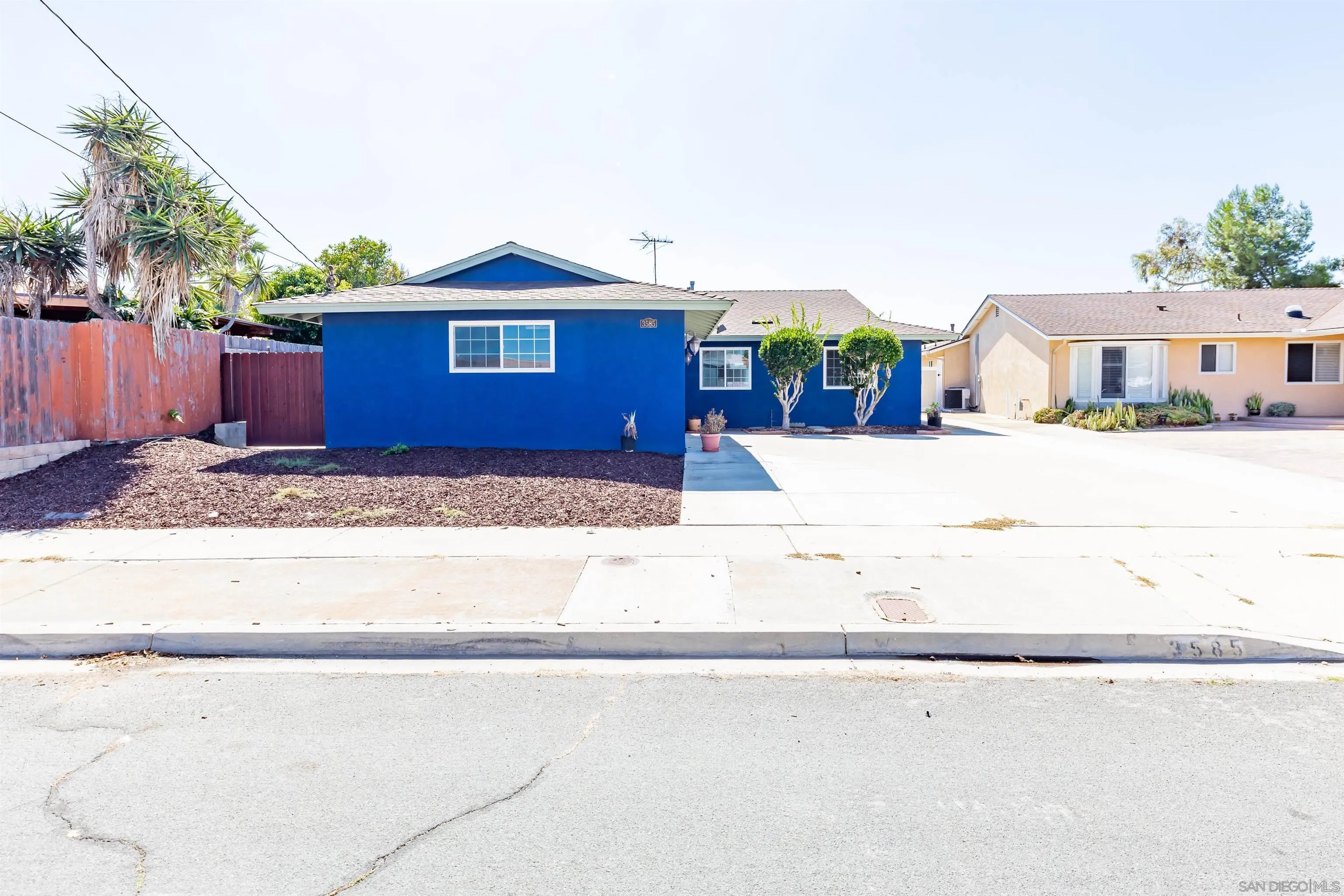https://cdn.realtyfeed.com/cdn/127/250041834/23803ad19a7ddaeebfcb8aeaab9f0eee.webp