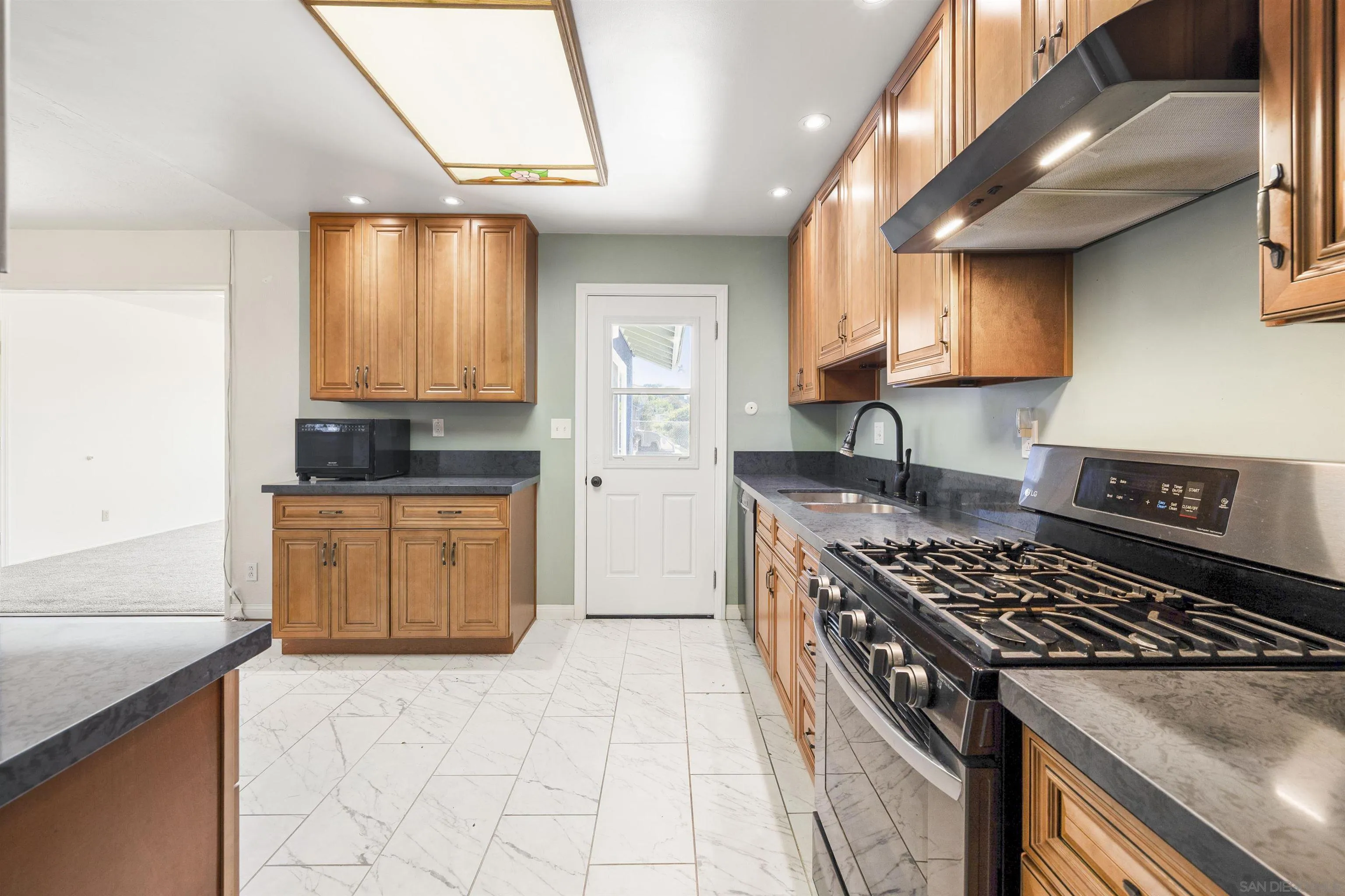 https://cdn.realtyfeed.com/cdn/127/250041834/2c9d548a2d7dba286bca0fa9fc846aca.webp