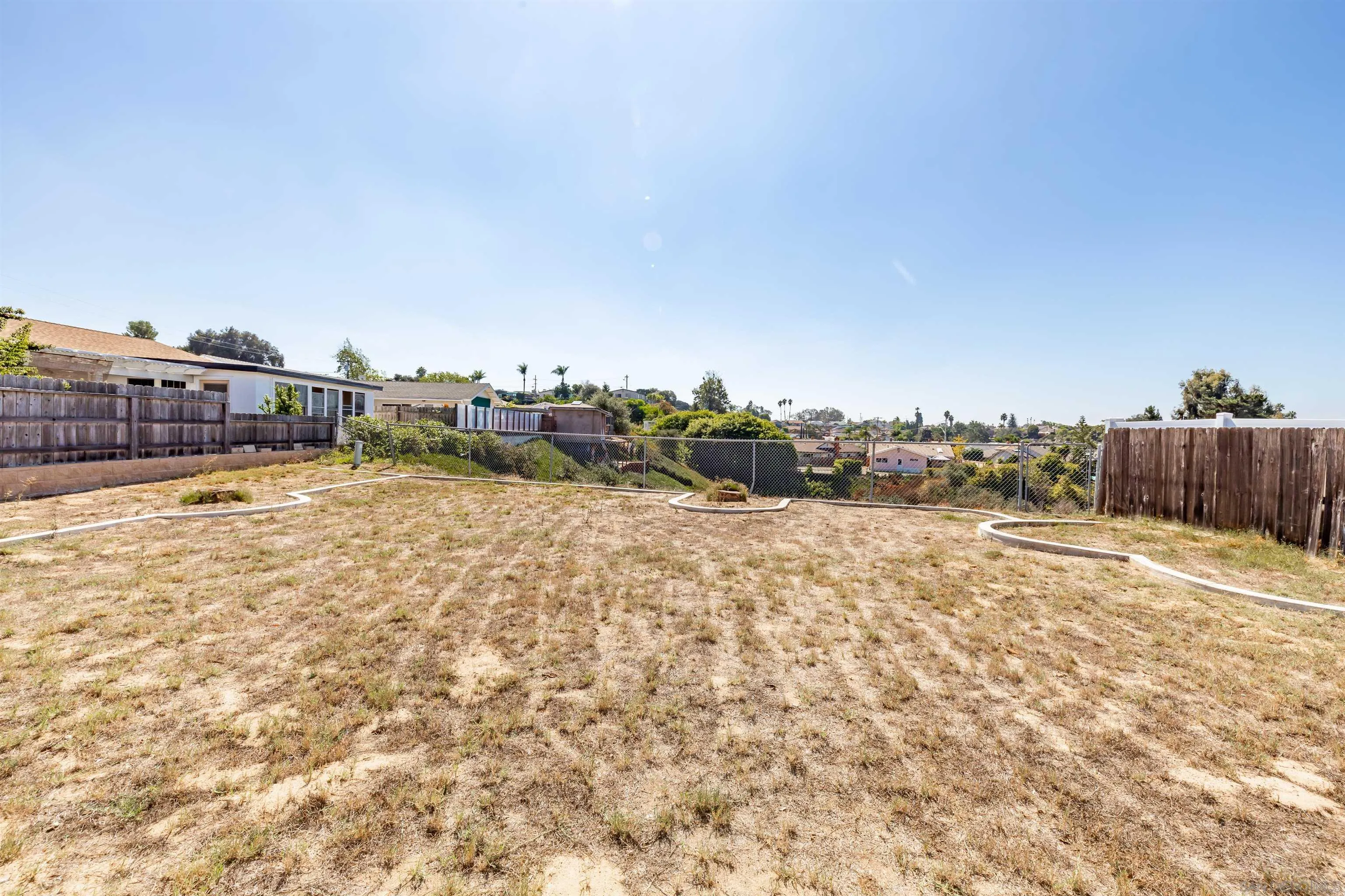 https://cdn.realtyfeed.com/cdn/127/250041834/4fff2ced3c2edd1e1941a7c4397e8afe.webp