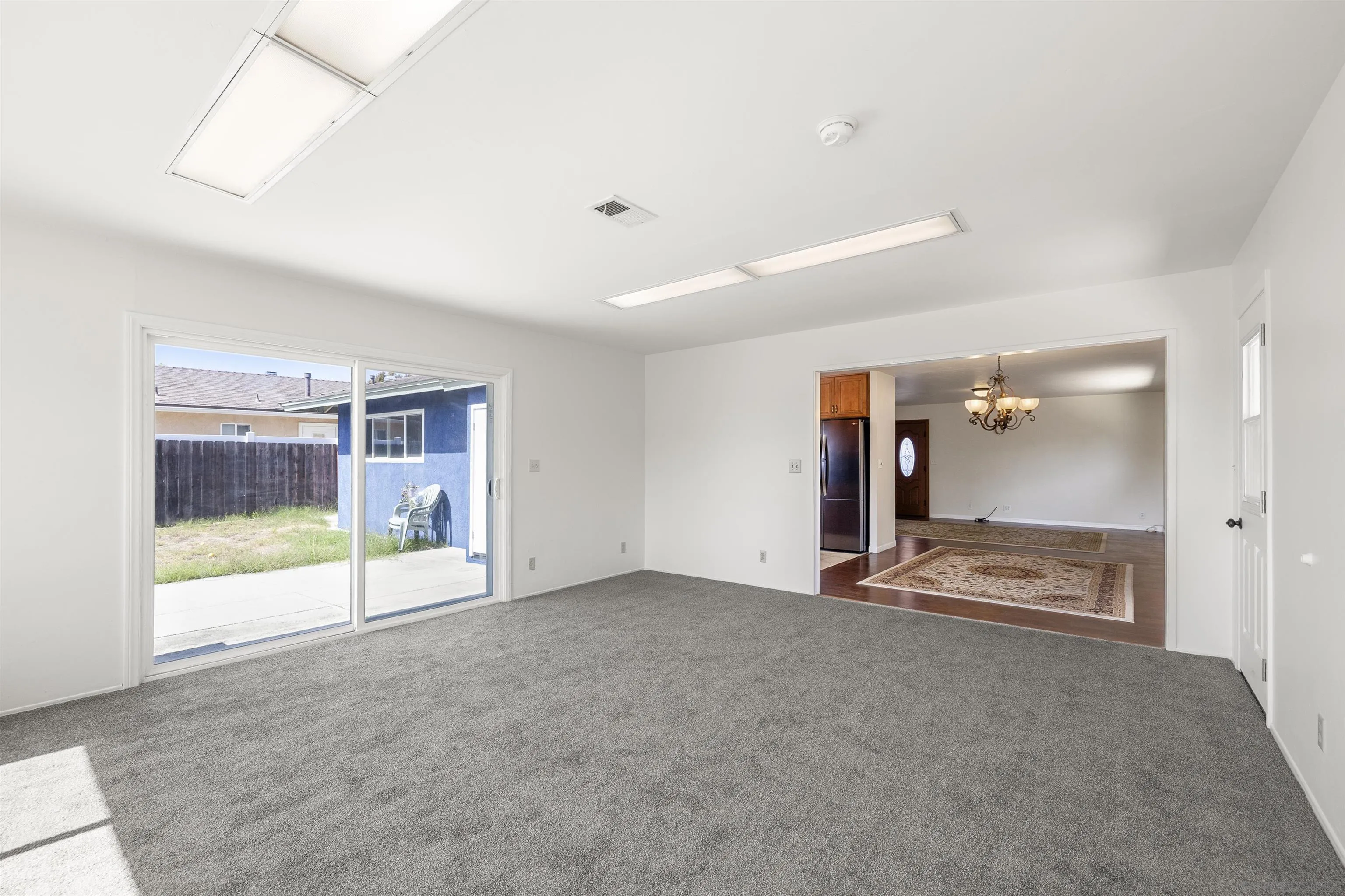 https://cdn.realtyfeed.com/cdn/127/250041834/9b17f266abd6ad4c2452ef6d2af242bc.webp