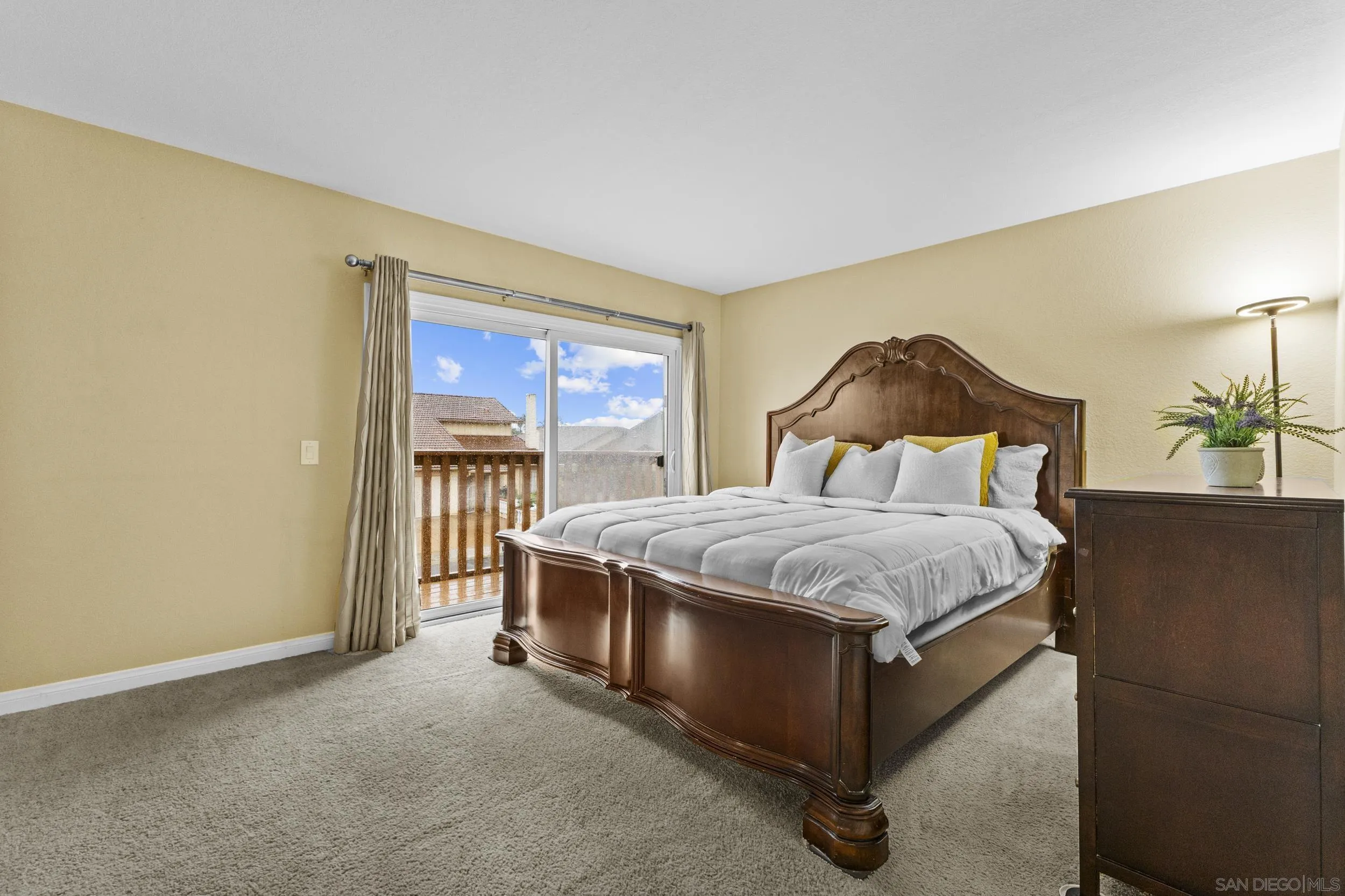 https://cdn.realtyfeed.com/cdn/127/250041835/4ac42e7d460455a5f49910342342f311.webp