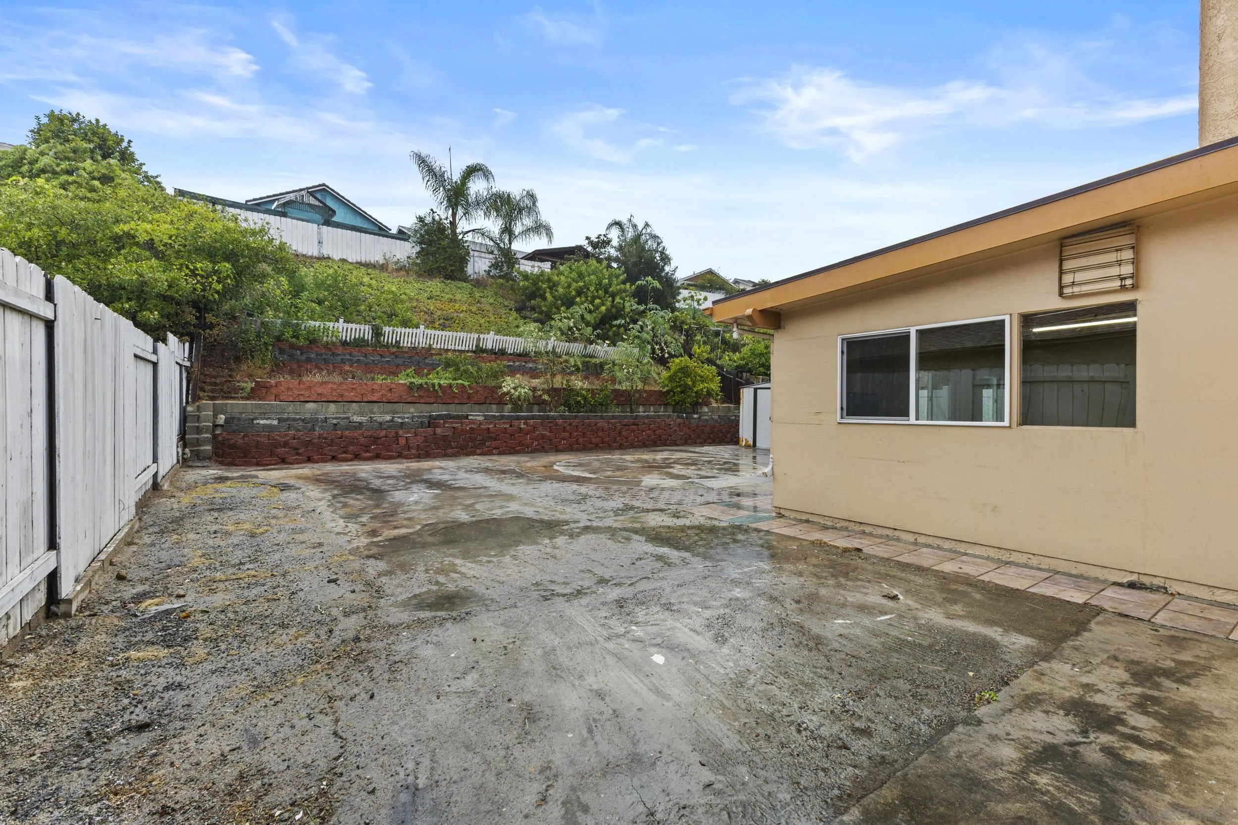 https://cdn.realtyfeed.com/cdn/127/250041835/f12ace882719104d15dc137ed5d3a601.webp