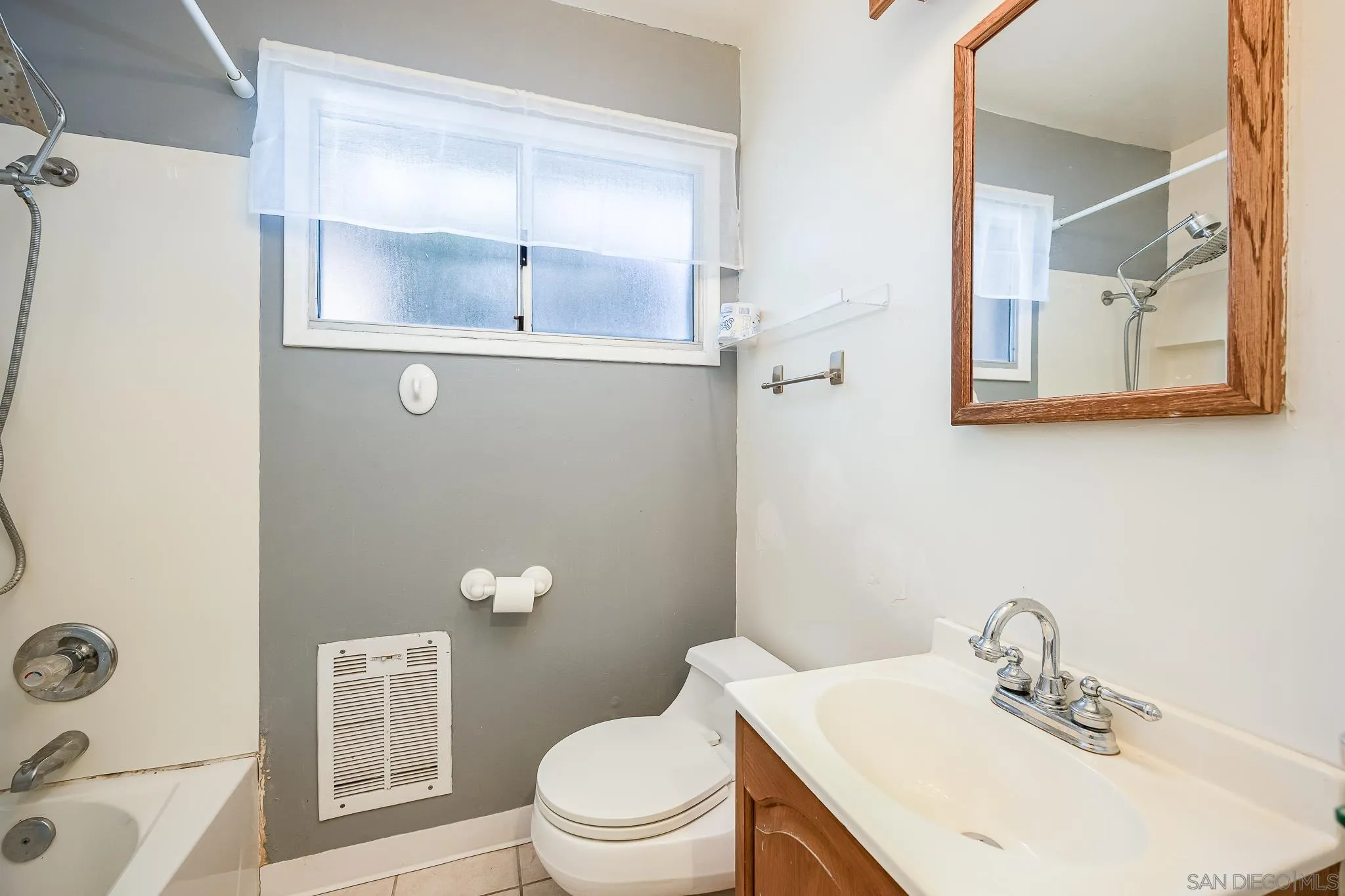 https://cdn.realtyfeed.com/cdn/127/250041837/4fefeb05cb2cf051b38b9e74976077a1.webp