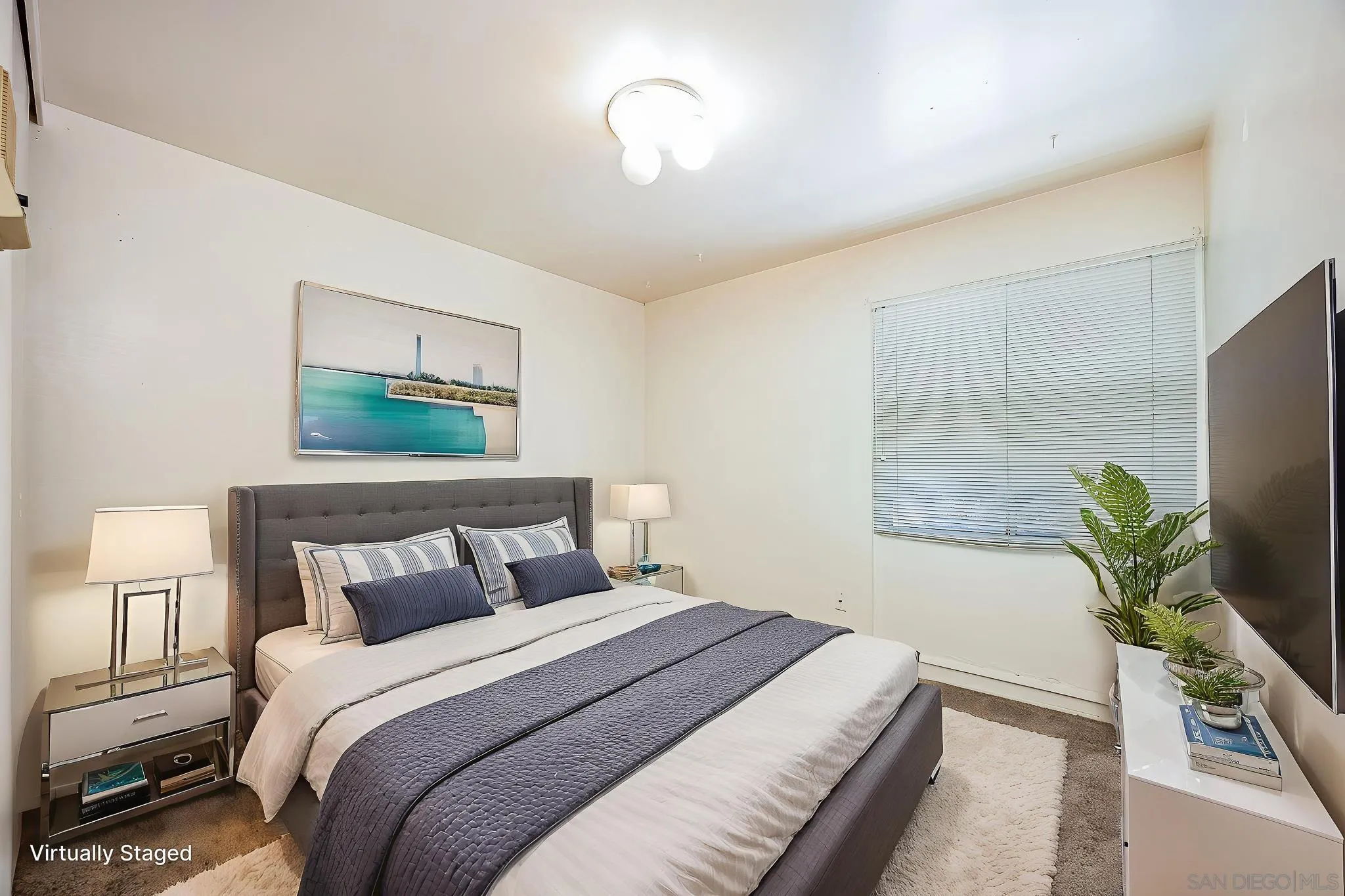 https://cdn.realtyfeed.com/cdn/127/250041837/92c08f1a18a4a1749654b48e4de332a2.webp