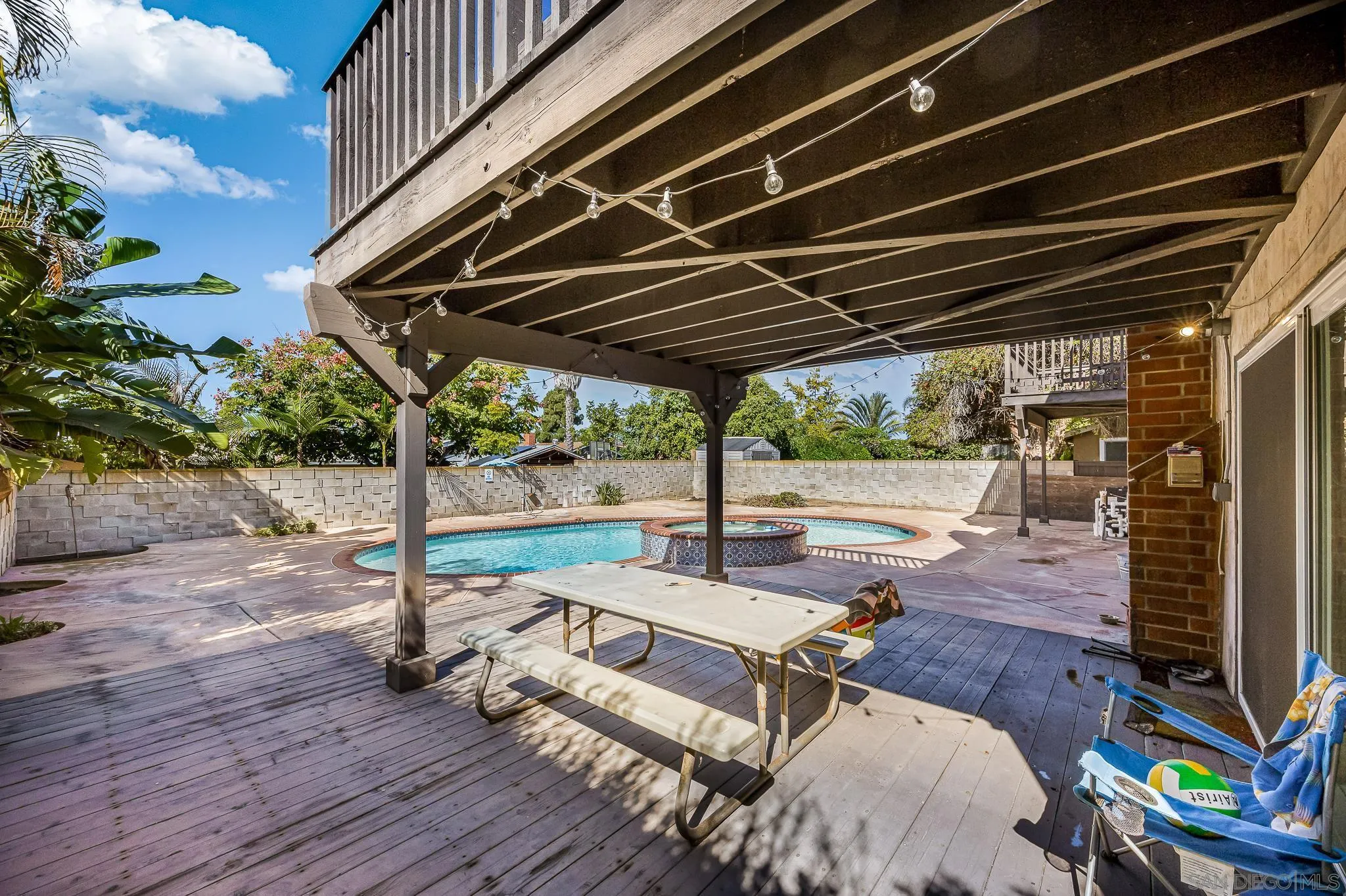 https://cdn.realtyfeed.com/cdn/127/250041837/cc2f11053f94d0088f5848b46f7e66e3.webp