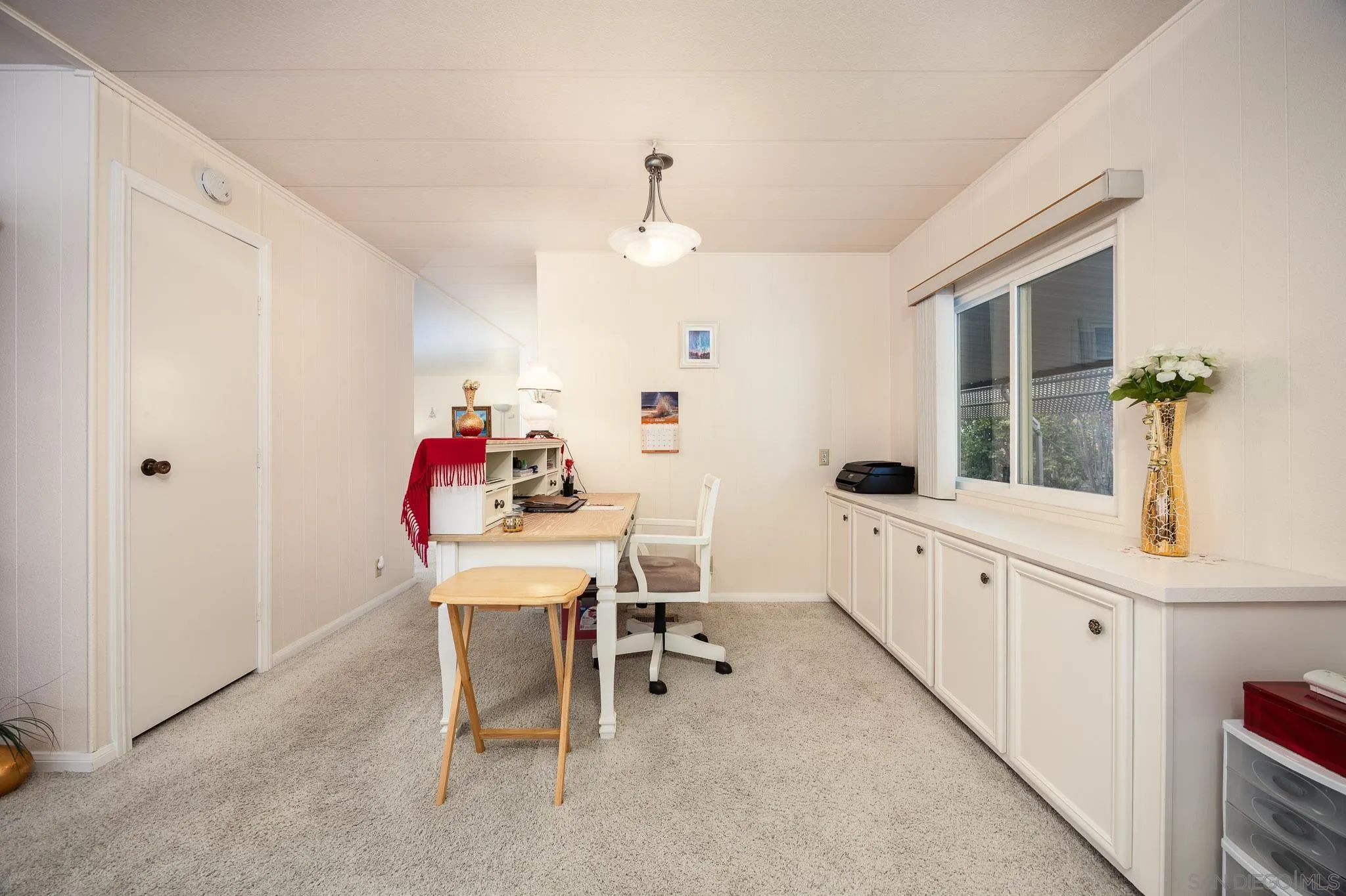 https://cdn.realtyfeed.com/cdn/127/250041839/b18c07e721df282a59db6a2b550e96e3.webp