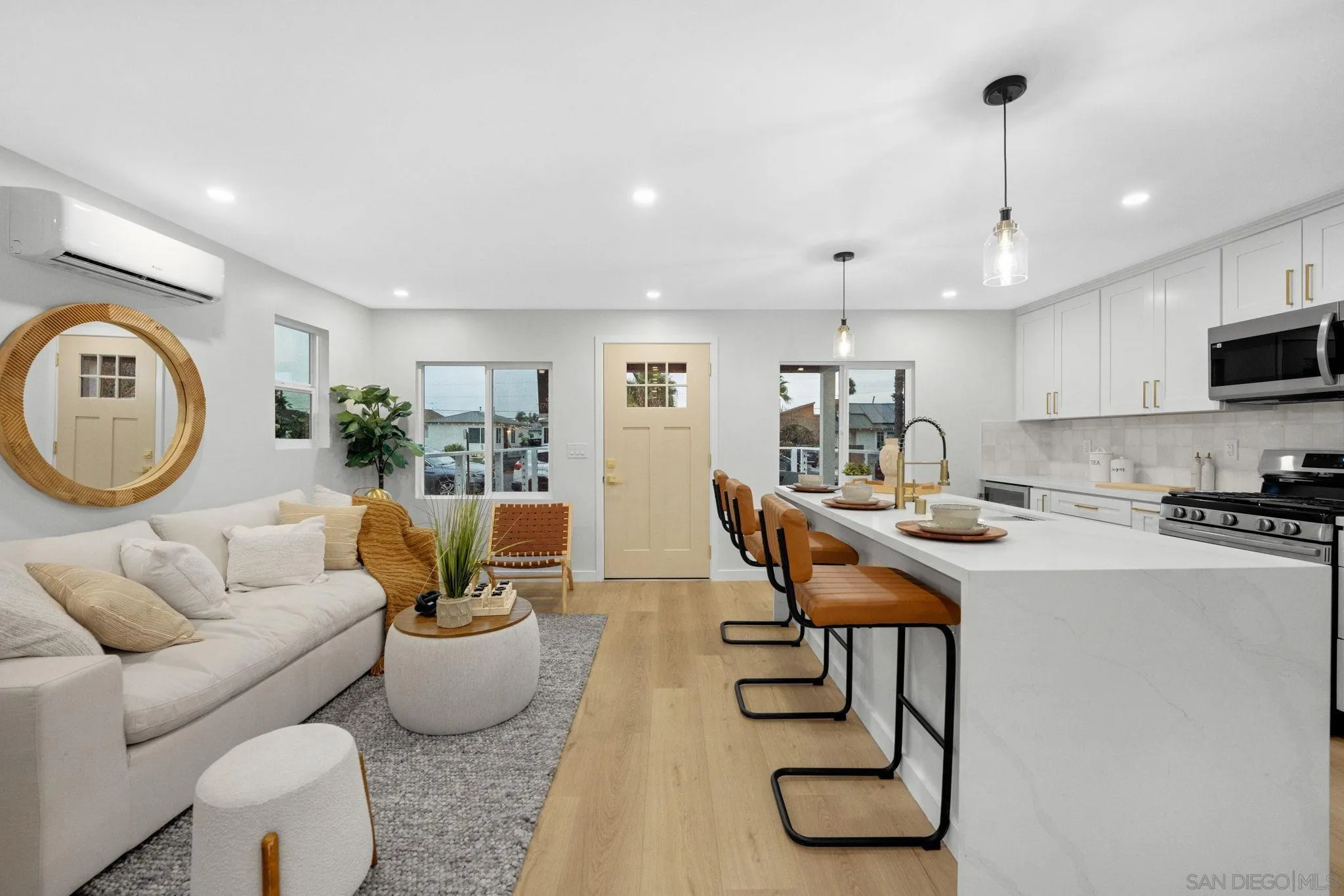 https://cdn.realtyfeed.com/cdn/127/250041844/80e3dafc205886918c00c907693e2ba1.webp
