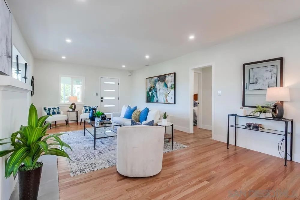 https://cdn.realtyfeed.com/cdn/127/250041846/6521e2f3301f7b52eb85a6d0ea30dbf6.webp
