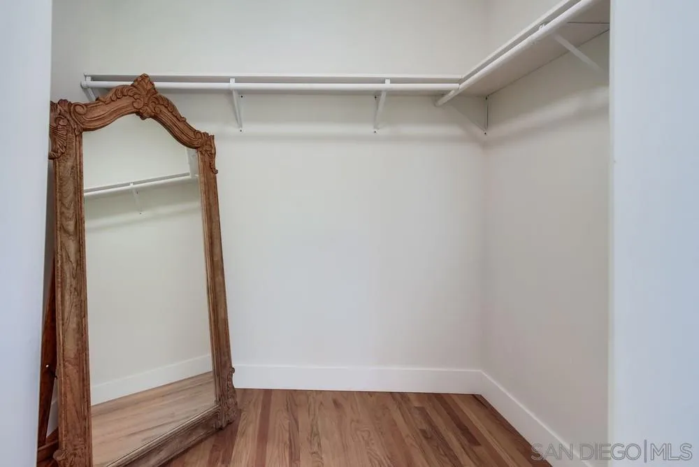 https://cdn.realtyfeed.com/cdn/127/250041846/652bd9a7ec9c8c3df7b0707c4d7c4a4e.webp